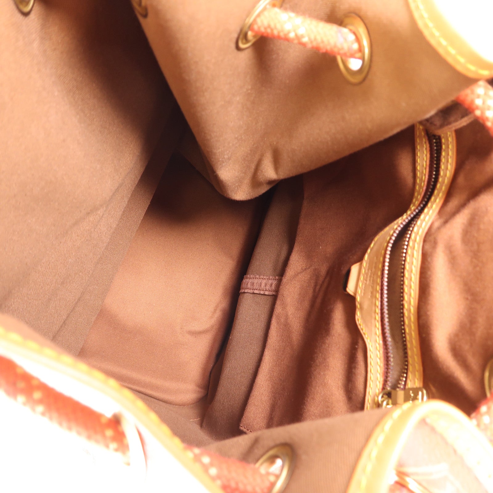 LOUIS VUITTON 牛皮皮革Cup Saint Tropez金扣肩背袋