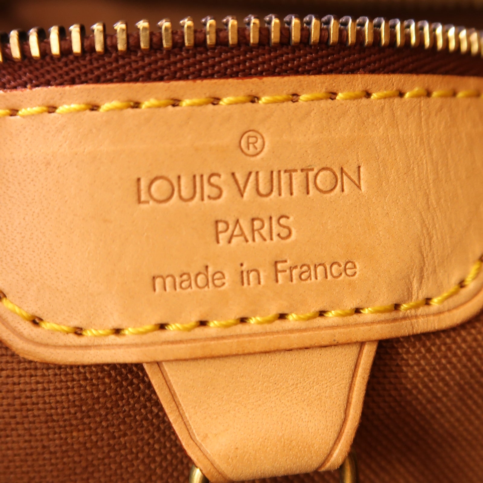 LOUIS VUITTON 牛皮皮革Cup Saint Tropez金扣肩背袋