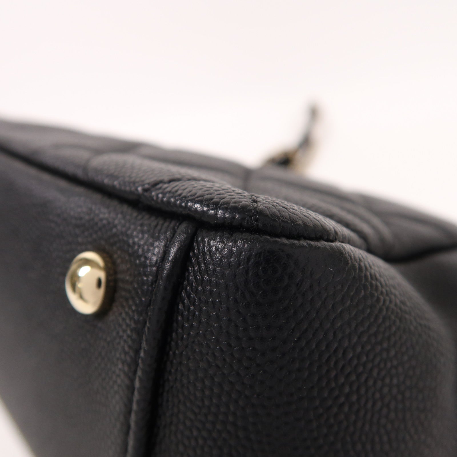 CHANEL 牛皮皮革Business Affinity Bag金扣手挽肩背兩用袋