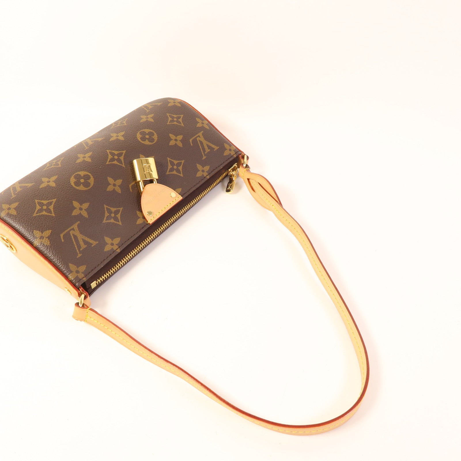 LOUIS VUITTON Monogram Pochette Tirette金扣肩背袋