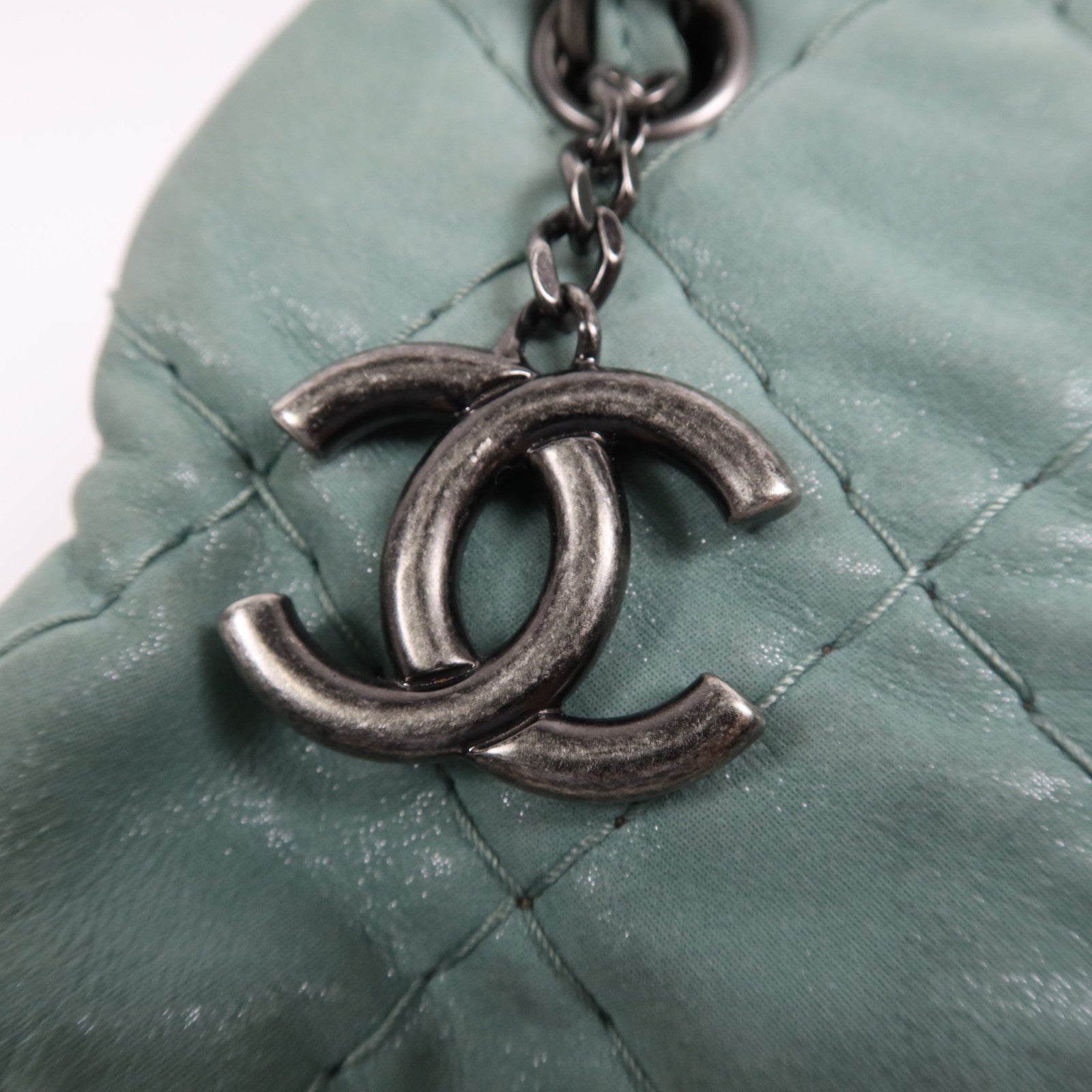 CHANEL 牛皮皮革Shoulder Bag銀扣鏈帶肩背袋