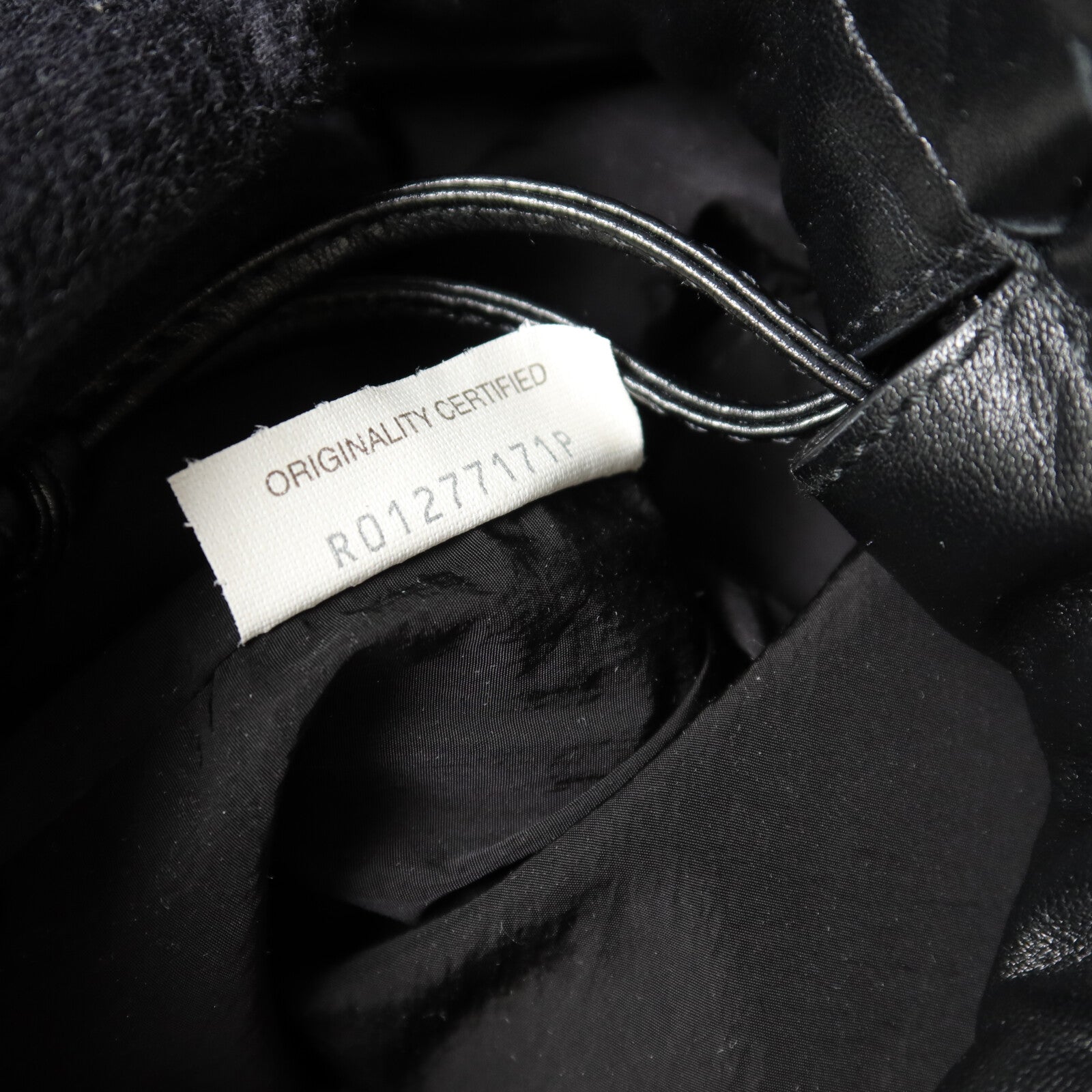 BOTTEGA VENETA 牛皮皮革Dustbag肩背袋