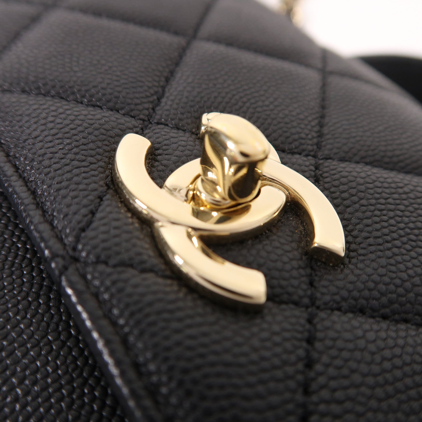 CHANEL 牛皮皮革Business Affinity Bag金扣手挽肩背兩用袋