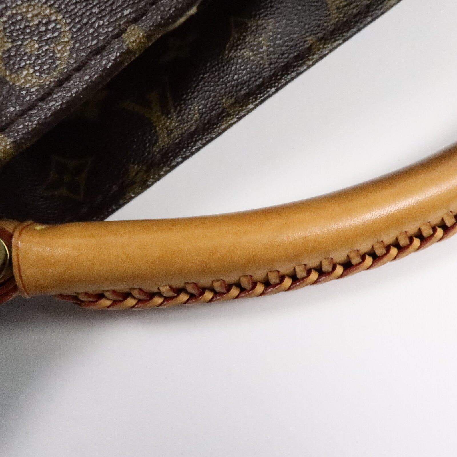 LOUIS VUITTON Monogram Artsy MM肩背袋
