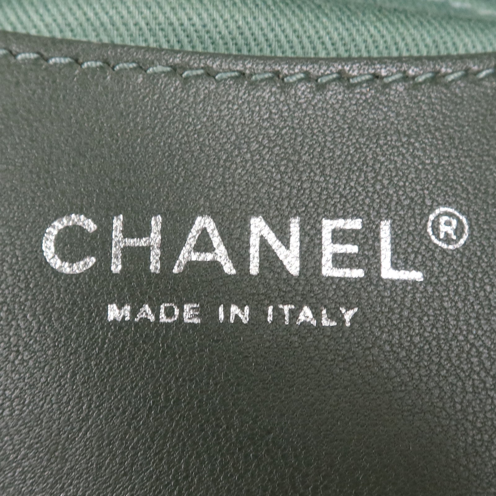 CHANEL 牛皮皮革Shoulder Bag銀扣鏈帶肩背袋