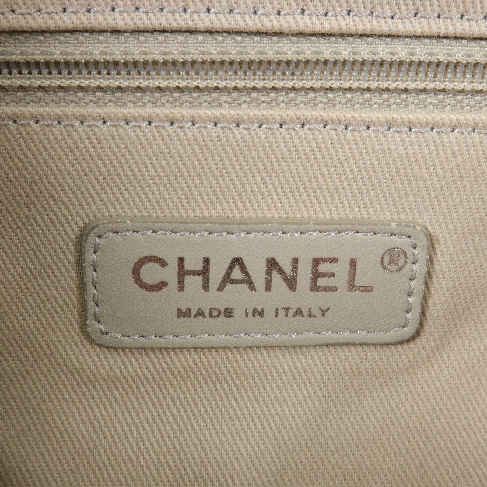 CHANEL 帆布Deauville Tote Small鏈帶手挽袋
