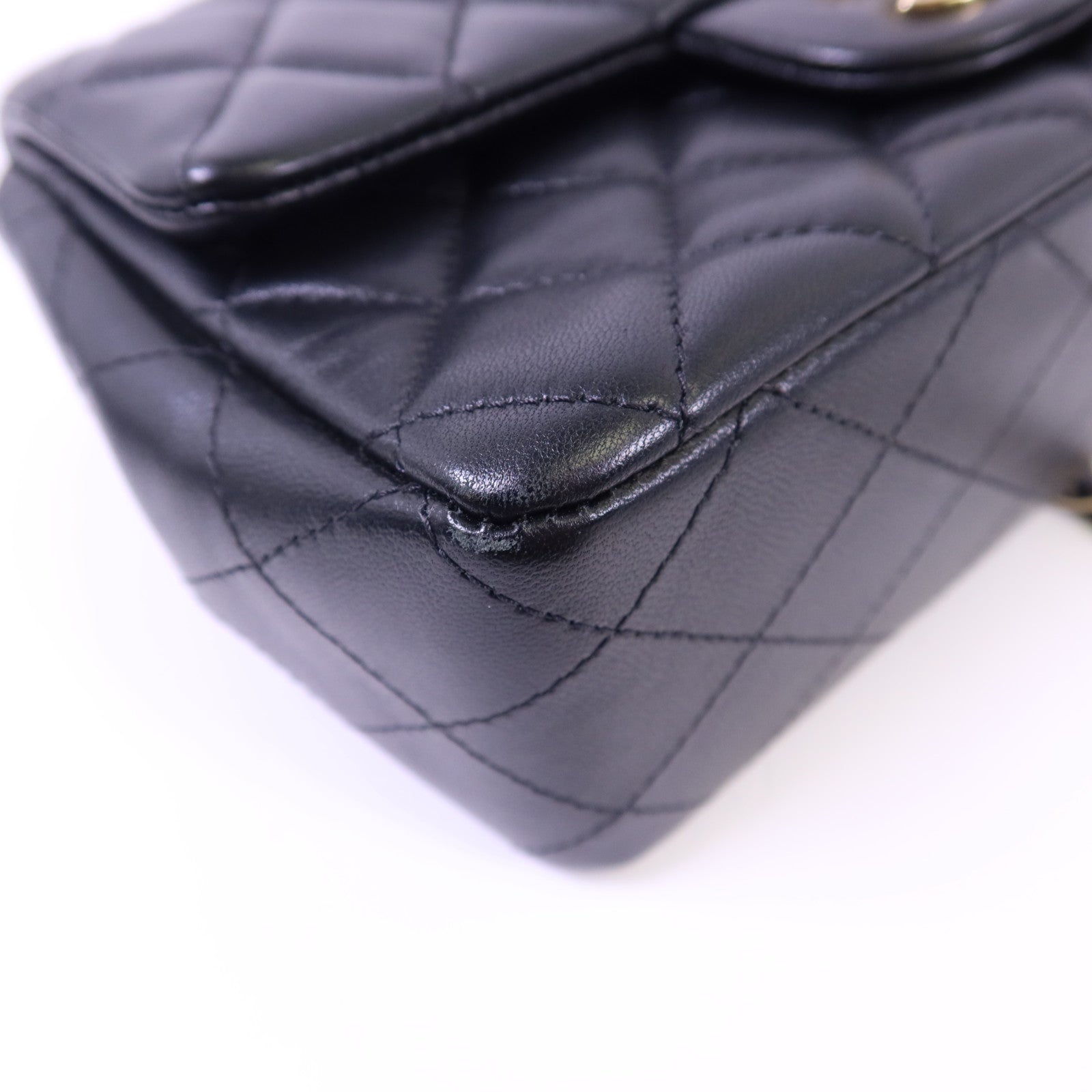 CHANEL 羊皮皮革Mini Classic 20金扣鏈帶肩背袋