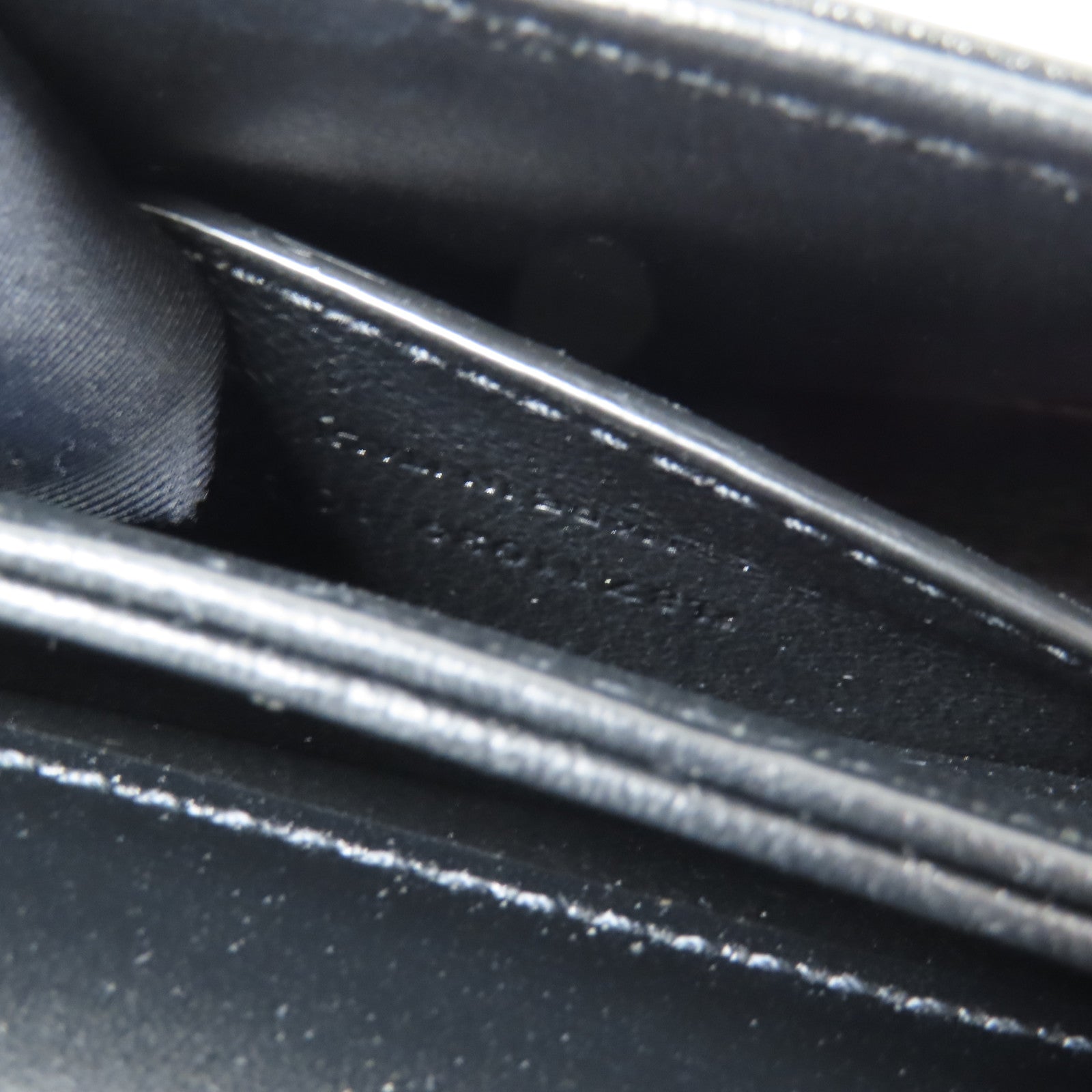 SAINT LAURENT 皮革Shoulder Bag銀扣肩背袋