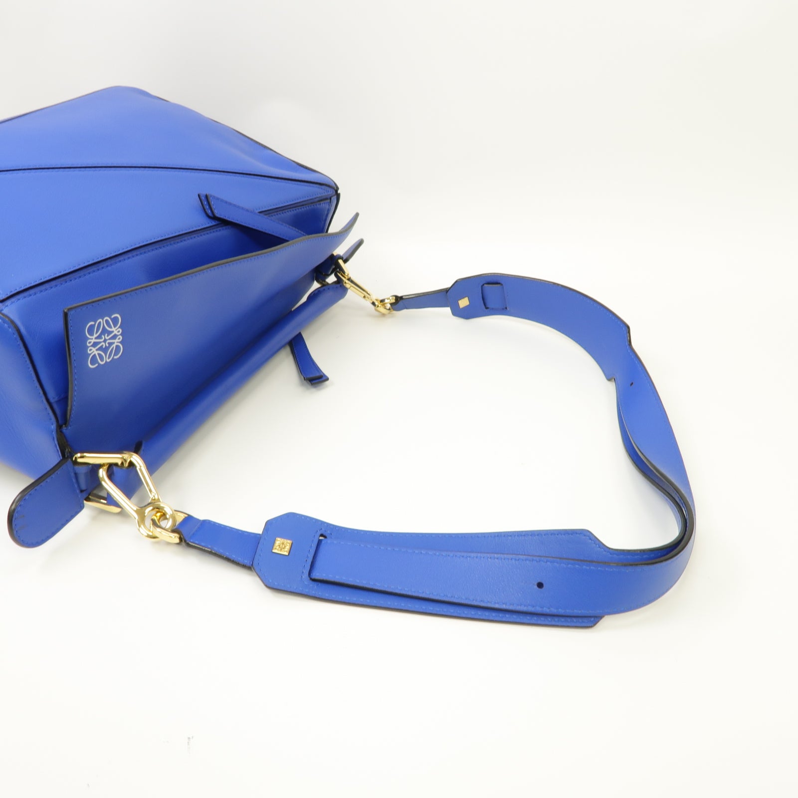 LOEWE 牛皮皮革Puzzle Bag金扣手挽肩背兩用袋藍色
