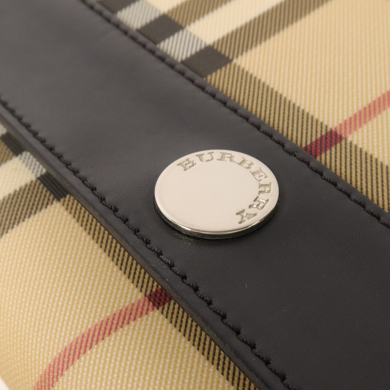 BURBERRY 塗層帆布Nova Check肩背袋