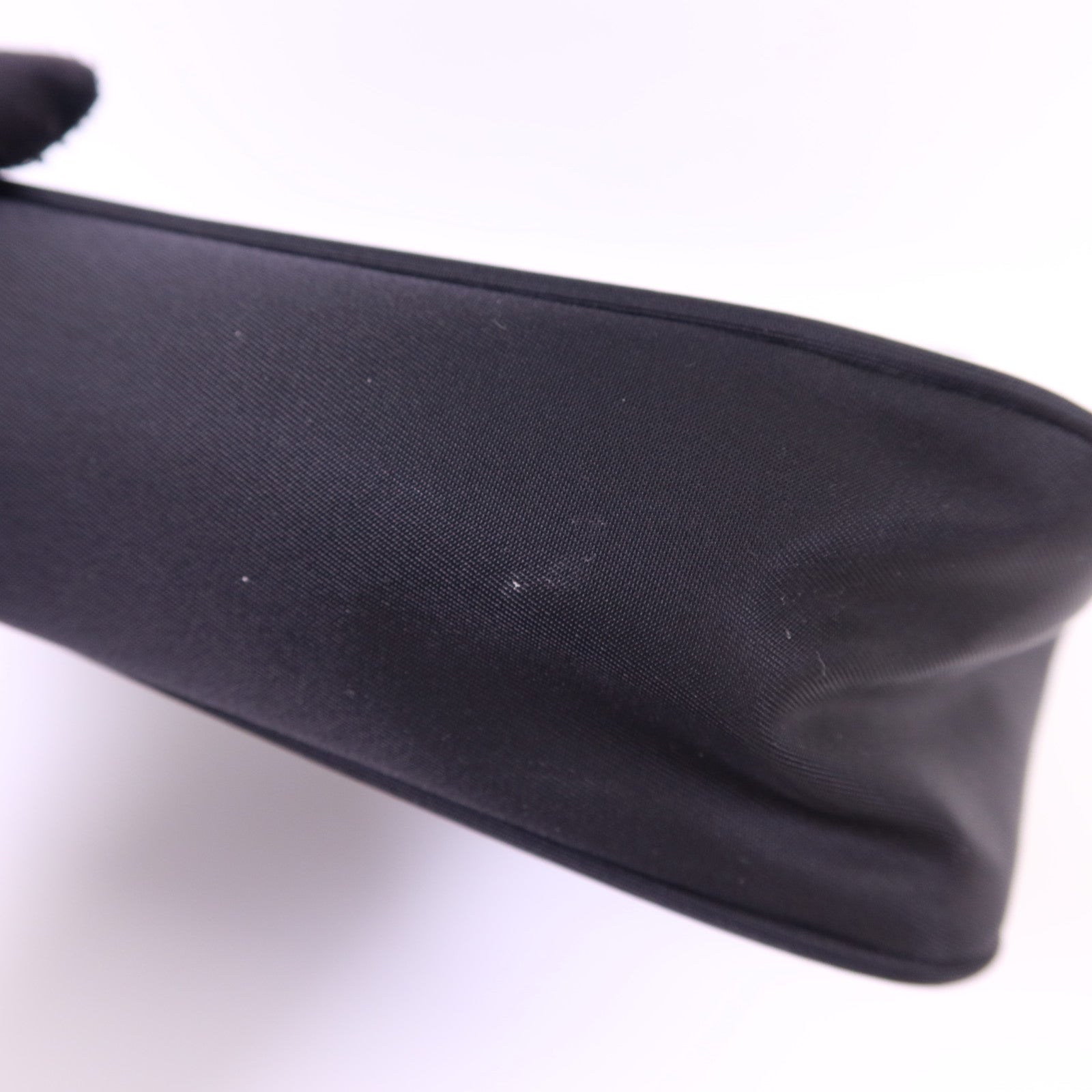 PRADA 尼龍Shoulder Bag銀扣肩背袋