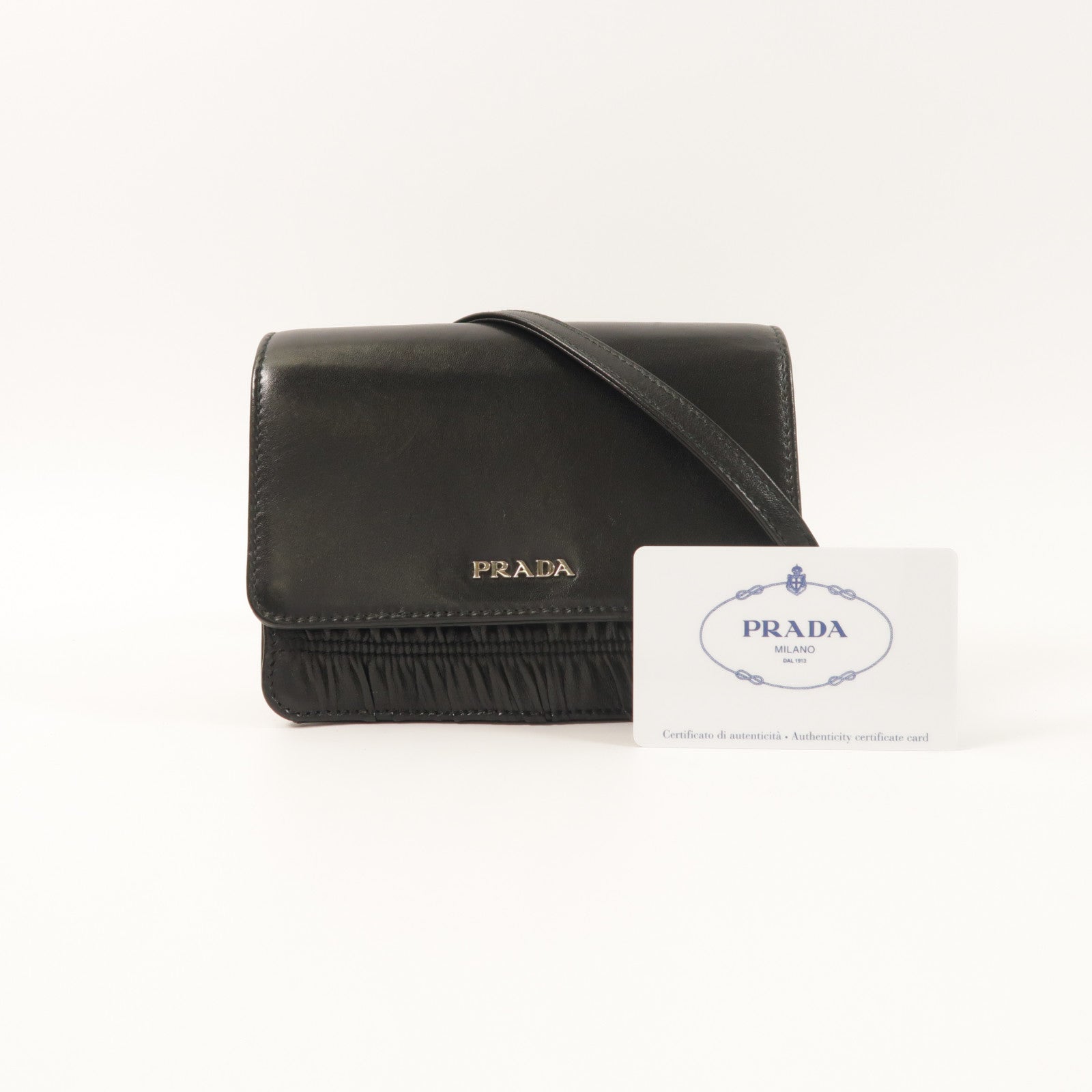 PRADA 牛皮皮革Shoulder銀扣肩背袋