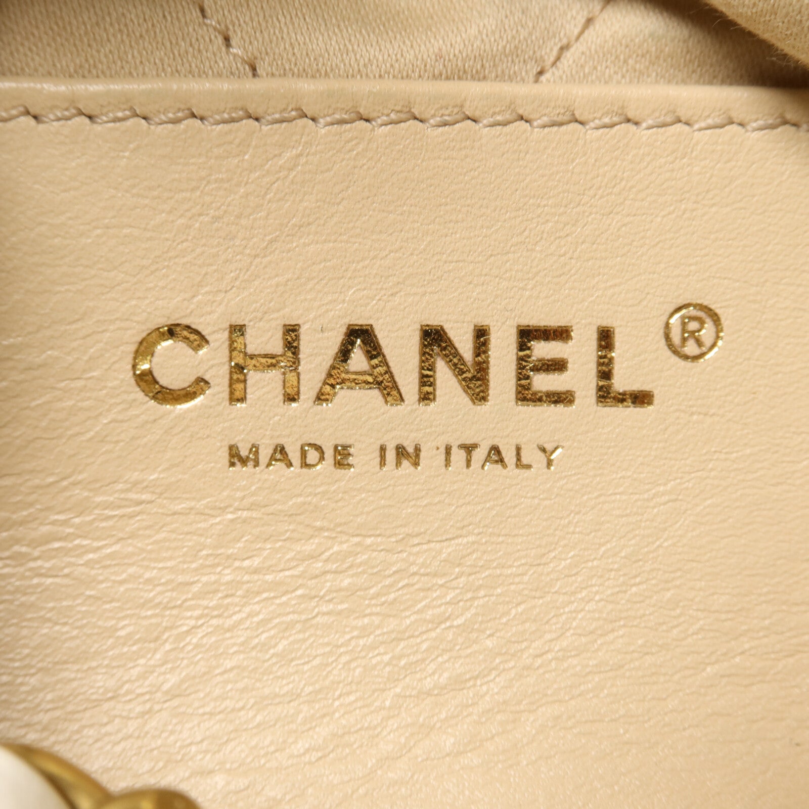 CHANEL 牛皮皮革Chanel 22 Mini鏈帶肩背袋