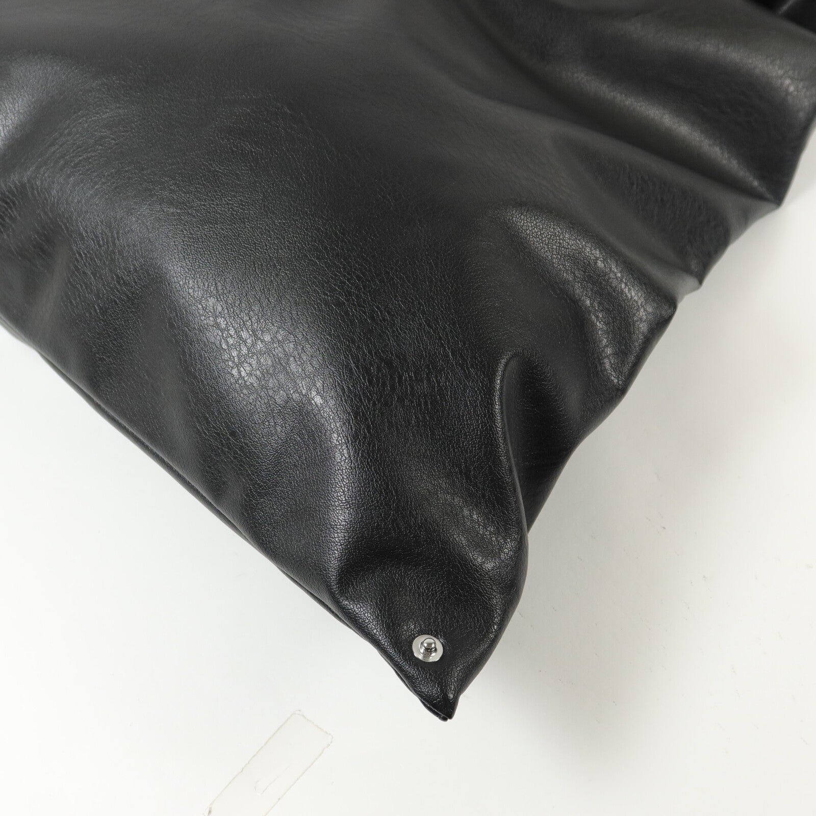 MM6 牛皮皮革Classic Japanese bag M肩背袋