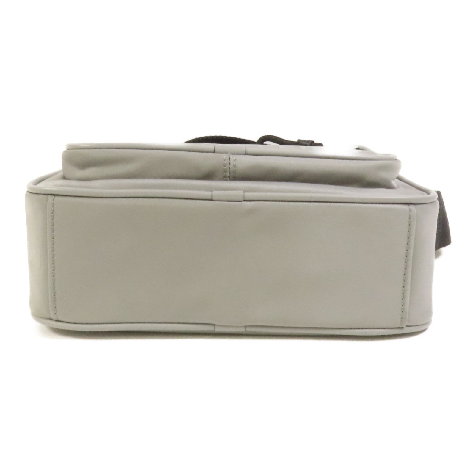 BURBERRY 尼龍Shoulder Bag銀扣肩背袋