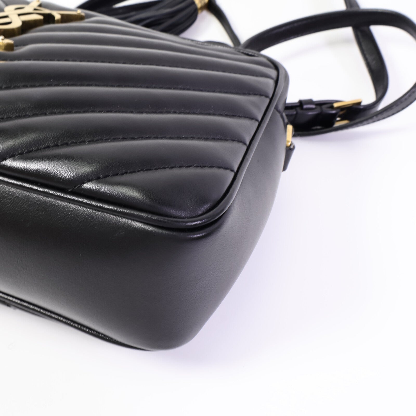 YVES SAINT LAURENT 牛皮皮革Lou Camera Bag肩背袋