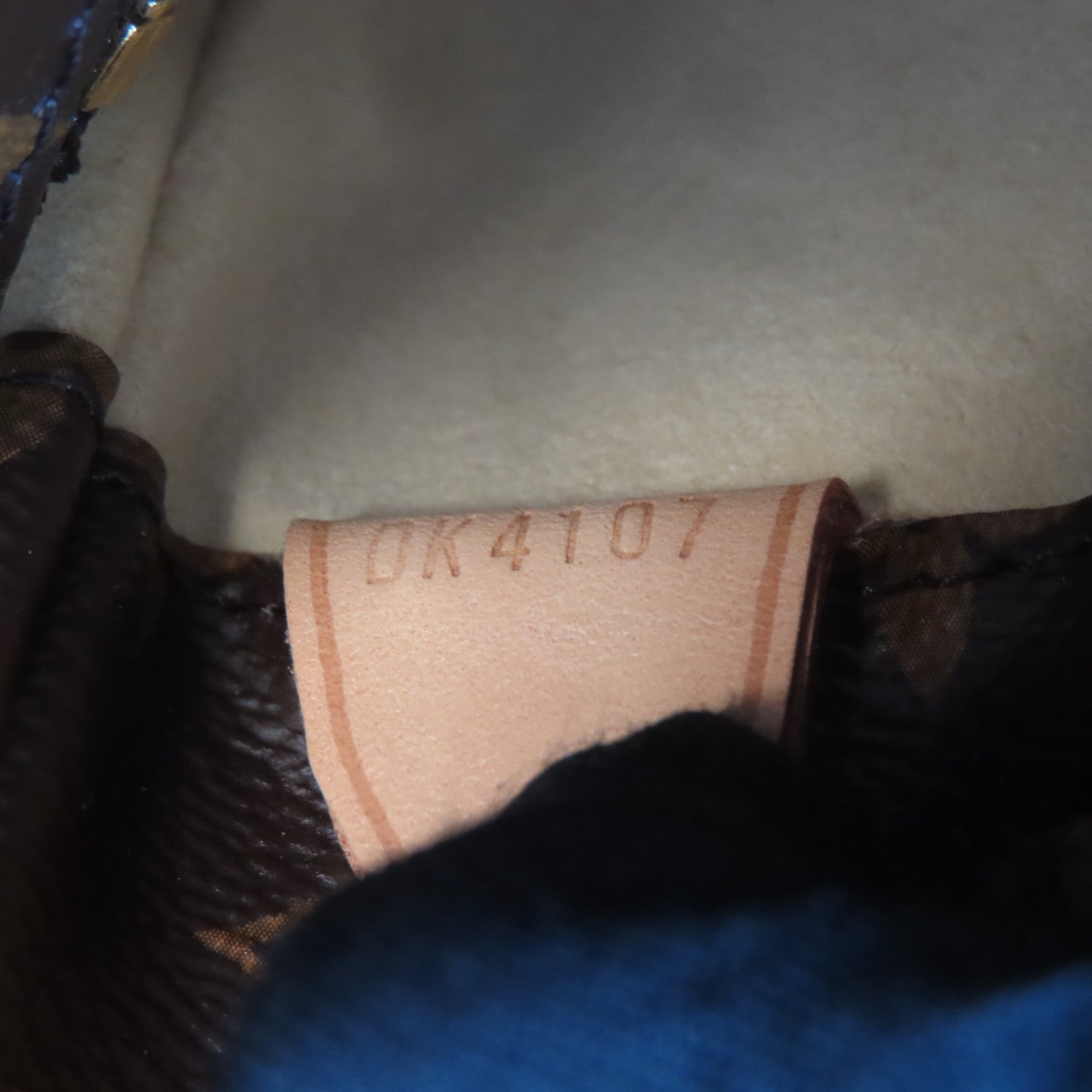 LOUIS VUITTON Monogram Luco Tote Bag金扣手挽袋啡色