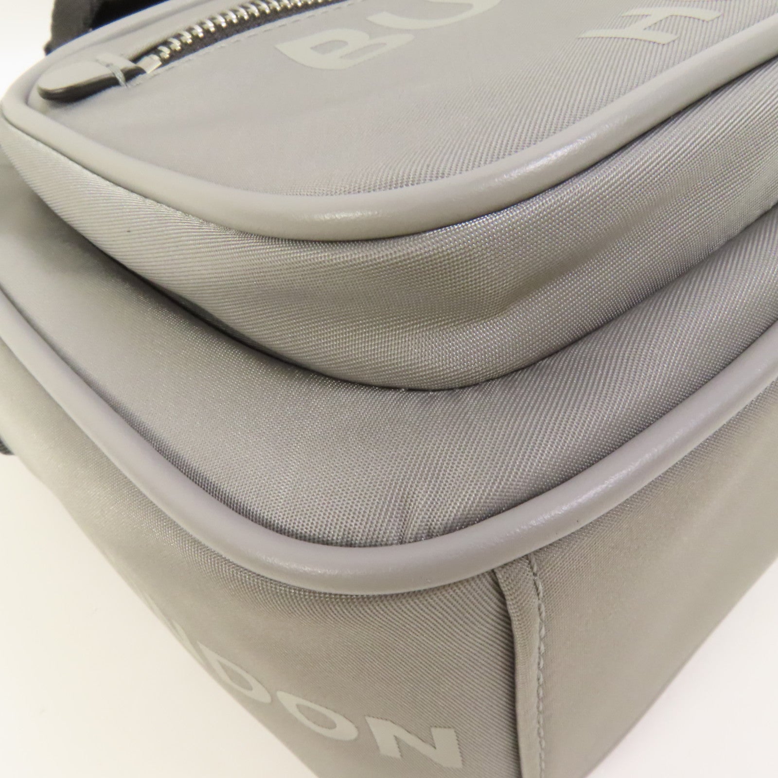 BURBERRY 尼龍Shoulder Bag銀扣肩背袋