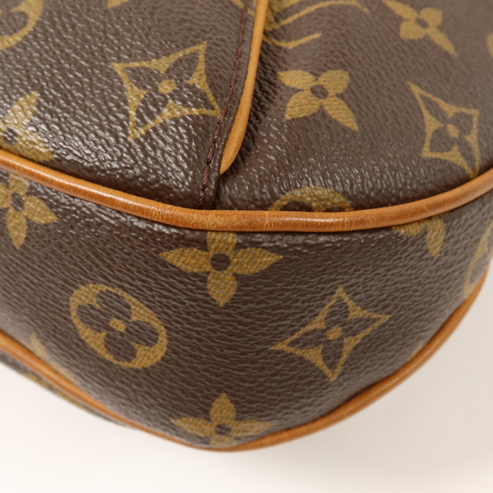LOUIS VUITTON Monogram Thames PM肩背袋