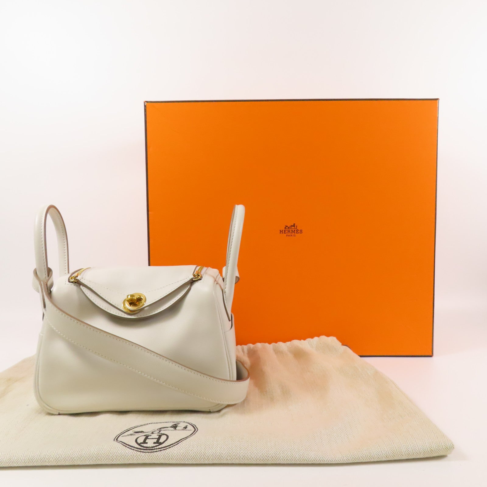 HERMES Swift皮革Mini Lindy金扣手挽肩背兩用袋White/Gris Meyer