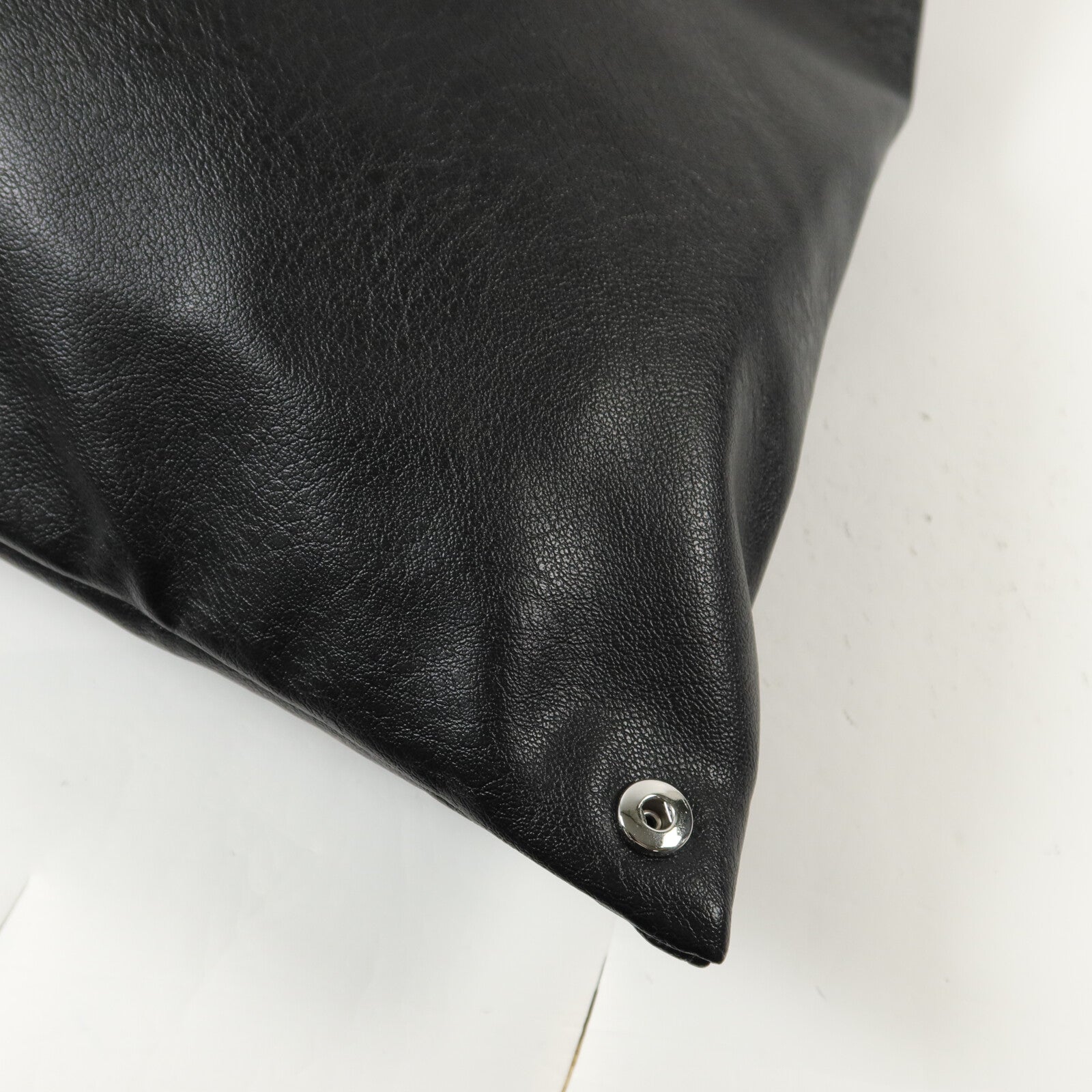 MM6 牛皮皮革Classic Japanese bag M肩背袋