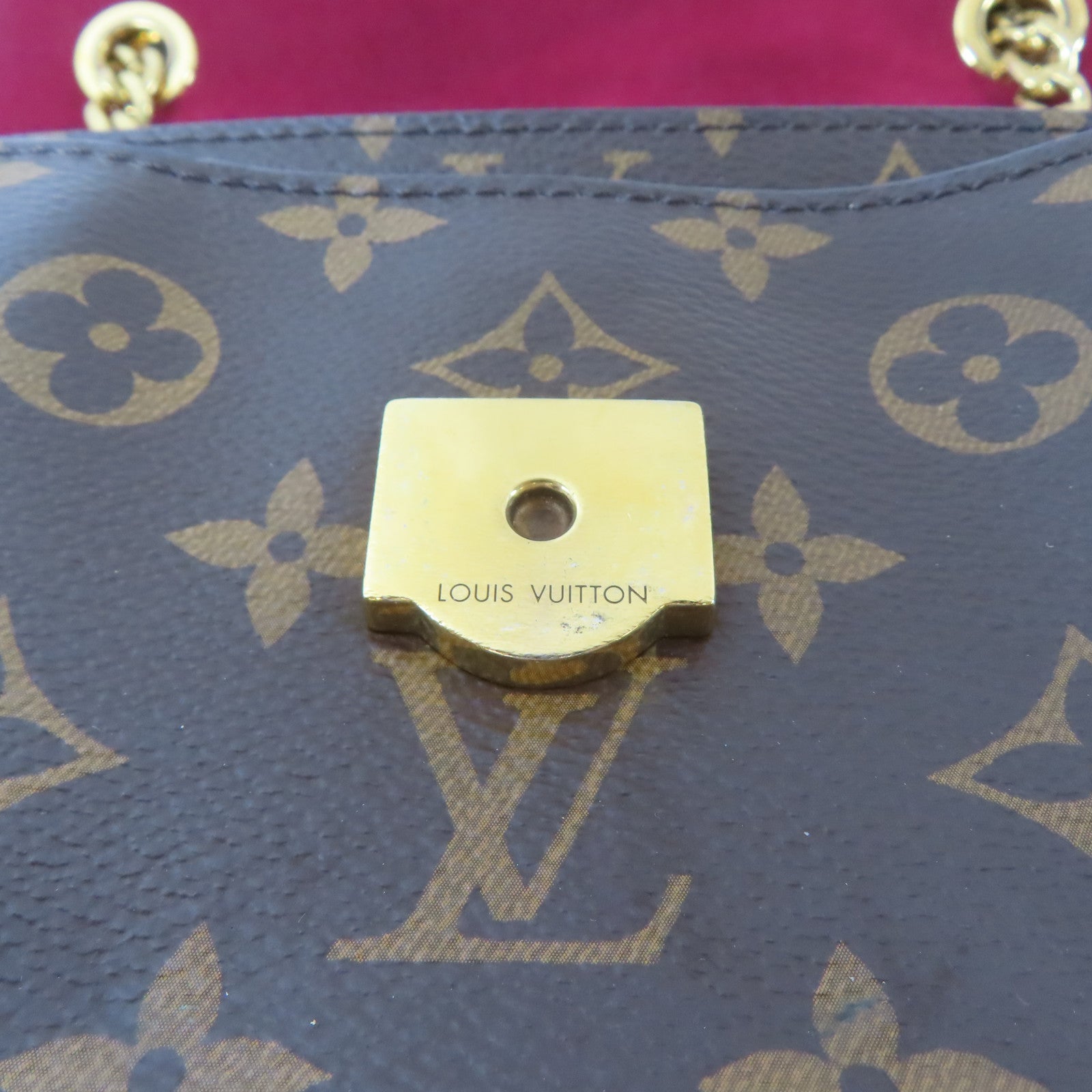 LOUIS VUITTON Monogram Passy Bag金扣鏈帶肩背袋啡色