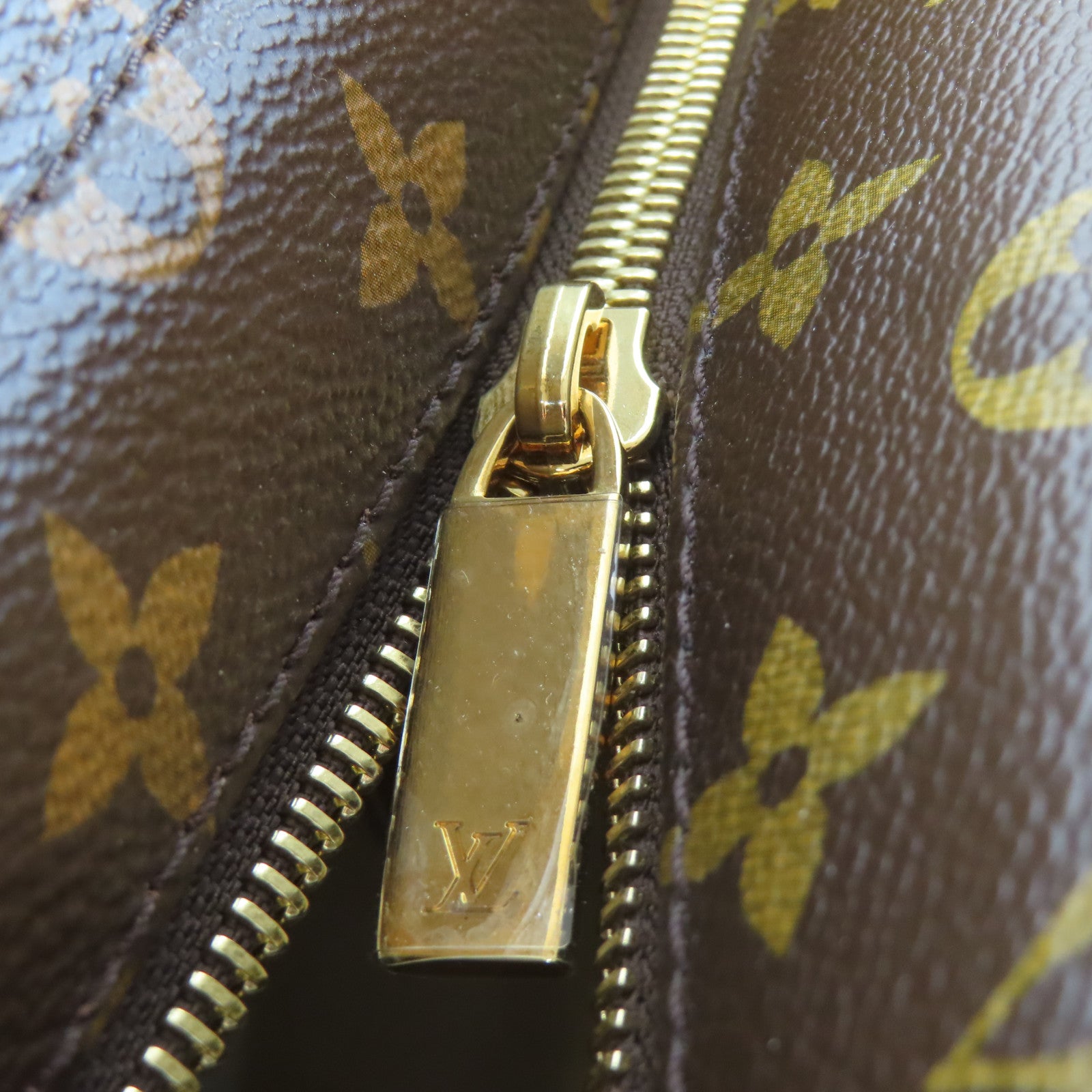 LOUIS VUITTON Monogram Luco Tote Bag金扣手挽袋啡色