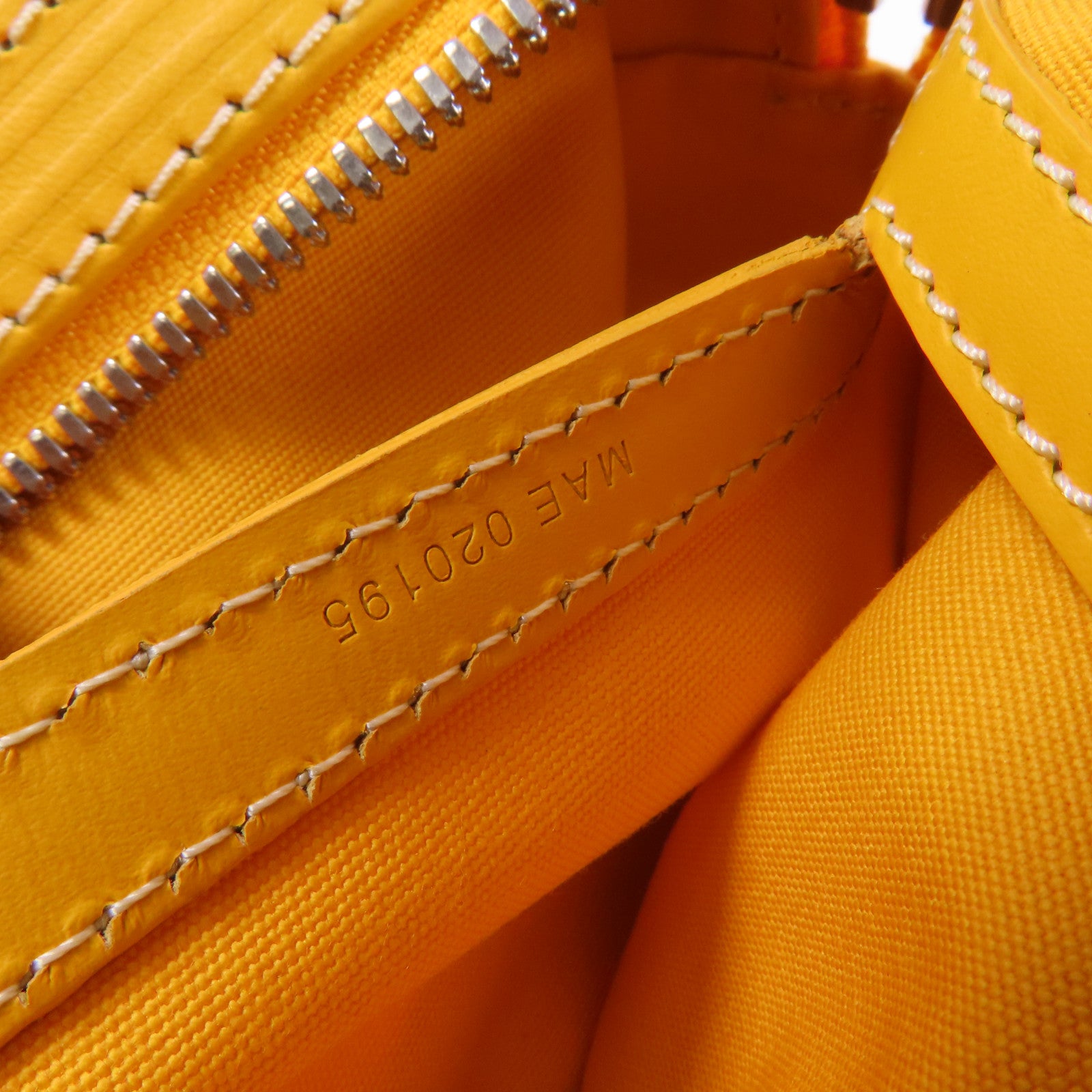 GOYARD 【激減優惠】塗層帆布Cap-Vert銀扣肩背袋