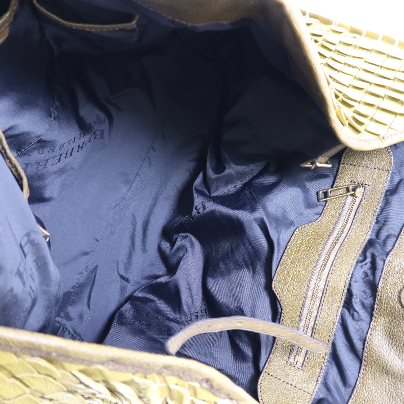 BURBERRY 牛皮皮革Shoulder Bag金扣肩背袋