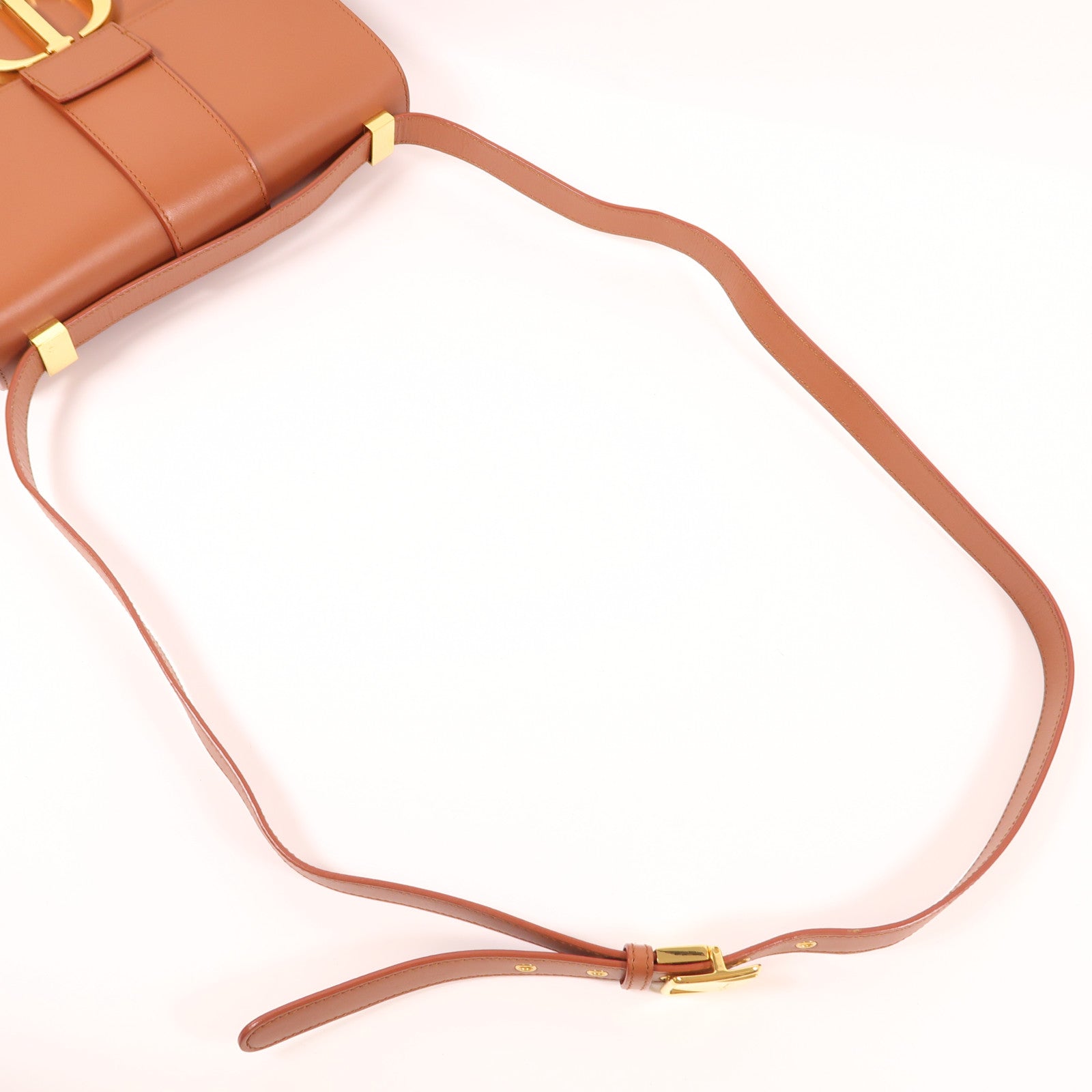 Dior 牛皮皮革30 Montaigne金扣肩背袋