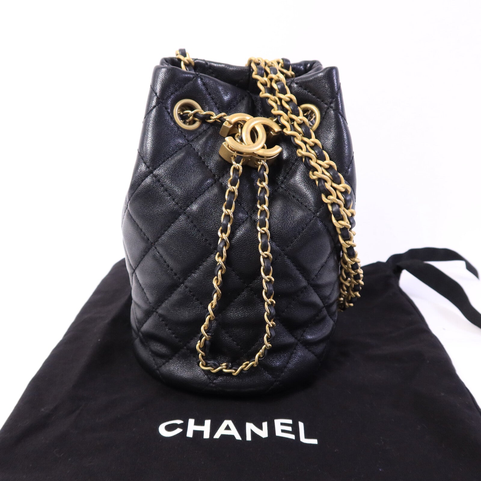 CHANEL 羊皮皮革Bucket Bag鏈帶肩背袋