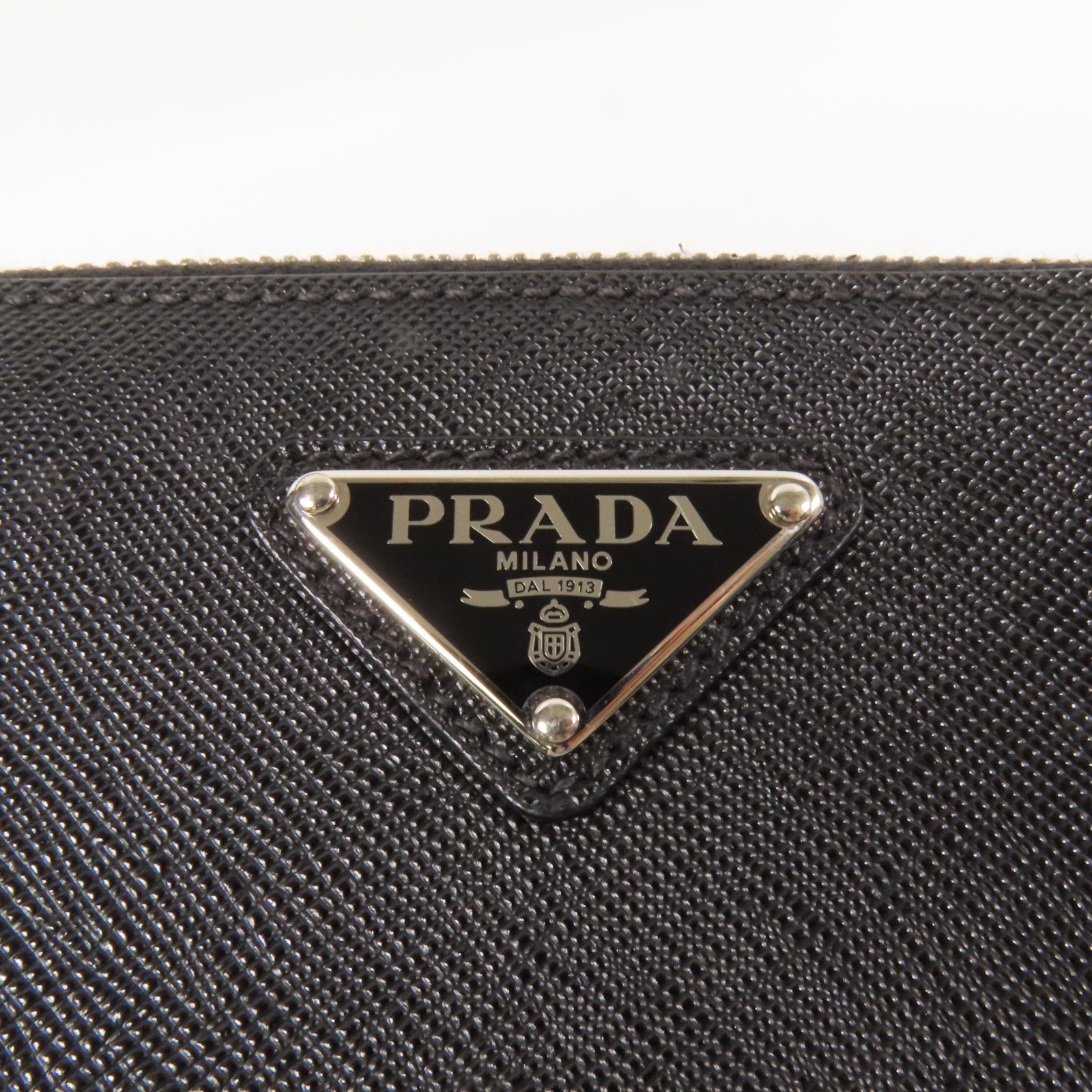 PRADA Saffiano皮革Shoulder Bag銀扣肩背袋