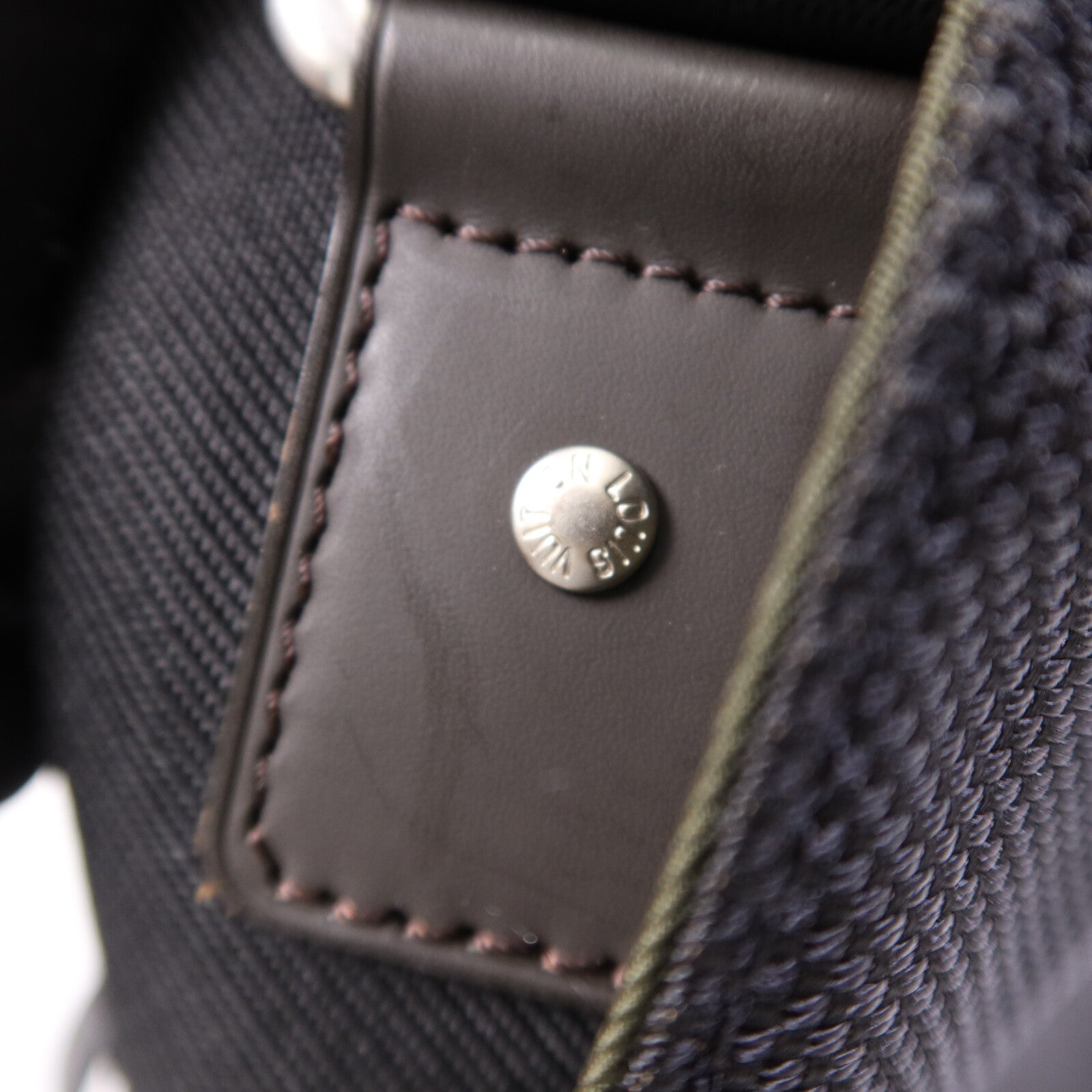 LOUIS VUITTON Damier Geant Petit Messager銀扣肩背袋