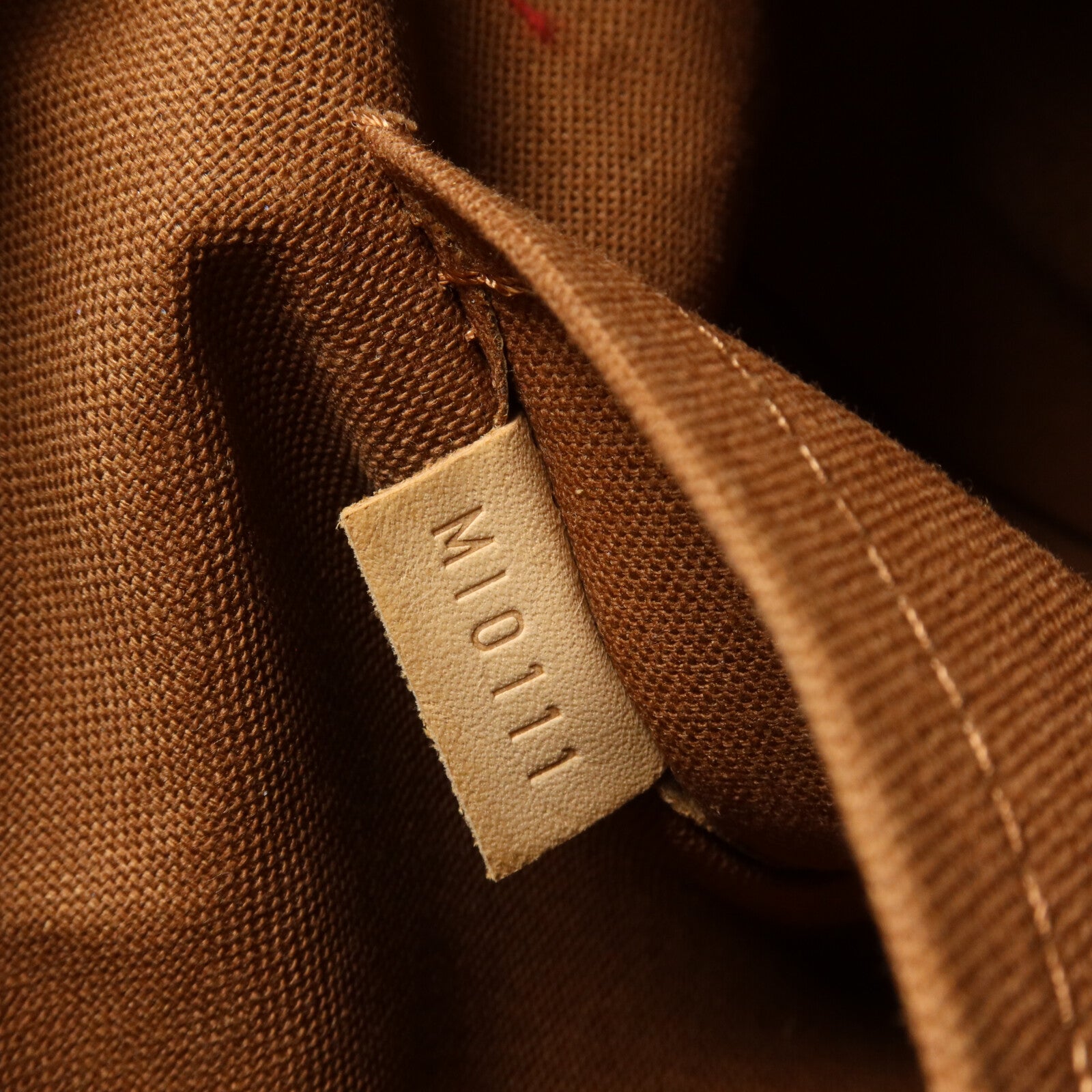 LOUIS VUITTON Monogram Thames PM肩背袋