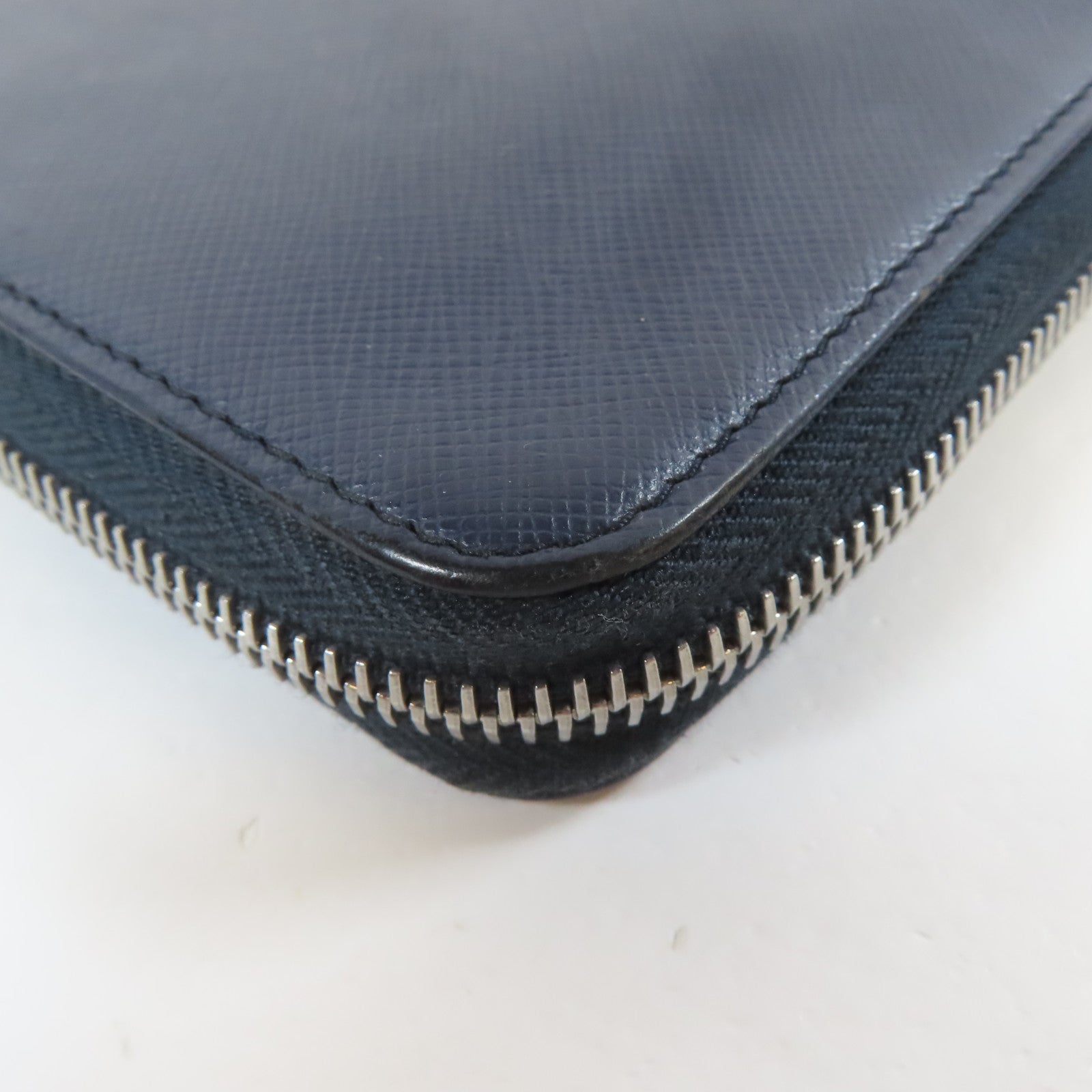 PRADA 【激減優惠】牛皮皮革Zipper Long Wallet銀扣長錢包藍色