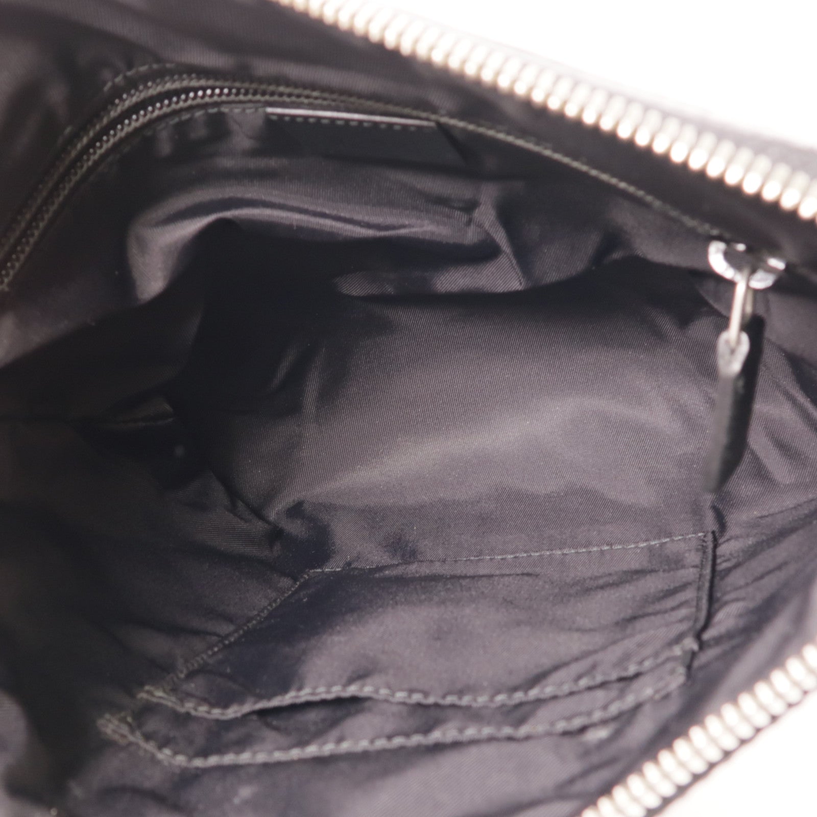 GUCCI 塗層帆布Shoulder Bag銀扣肩背袋