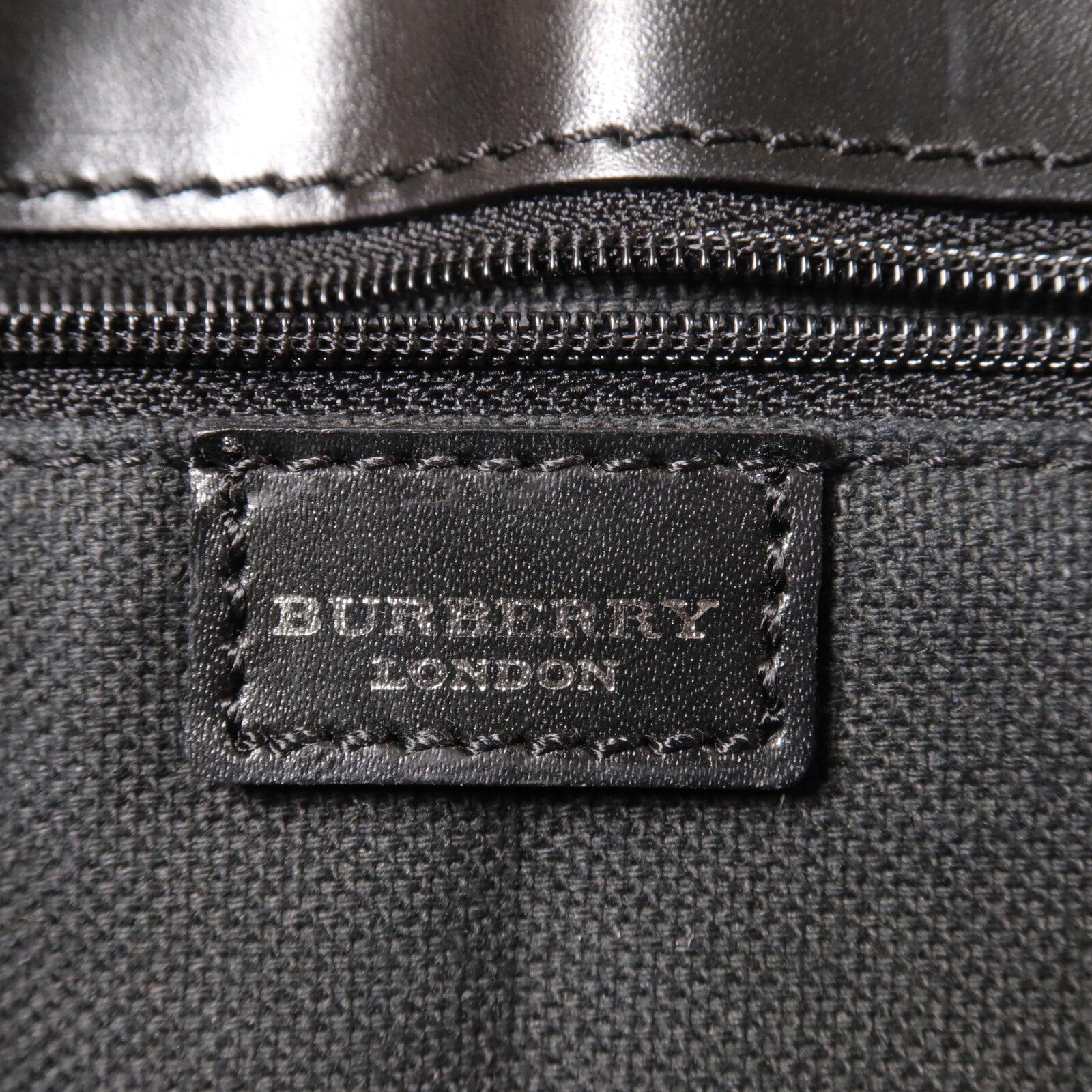BURBERRY 塗層帆布Nova Check肩背袋