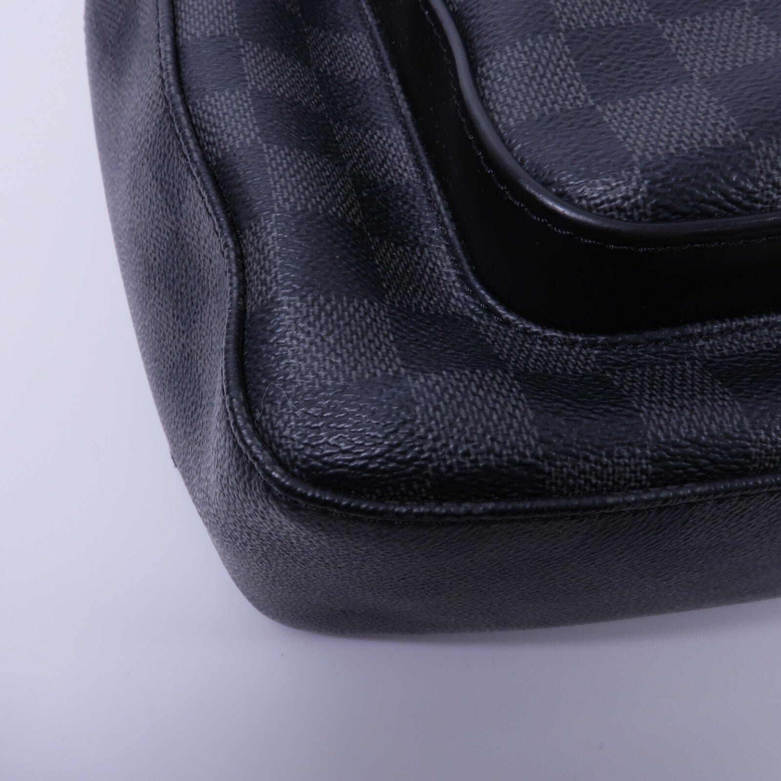 LOUIS VUITTON Damier Graphite Josh Backpack背包