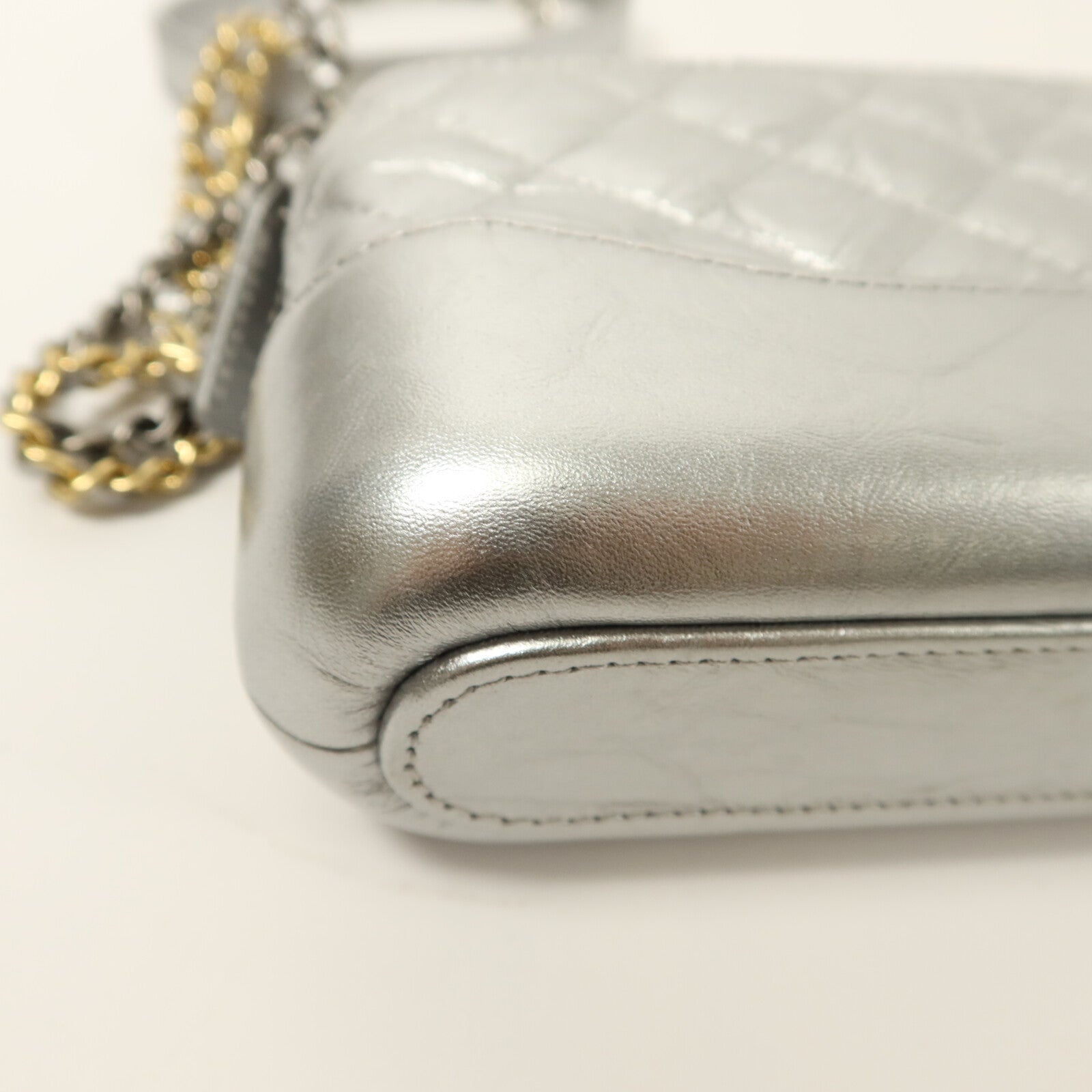 CHANEL 牛皮皮革Gabrielle Wallet On Chain鏈帶肩背袋