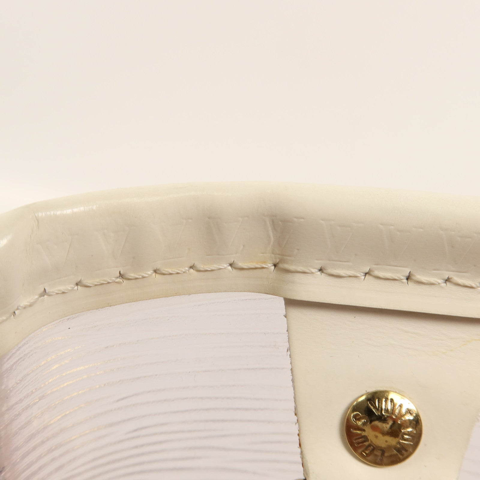 LOUIS VUITTON Epi Plage Mini Lagoon Bay金扣手挽袋