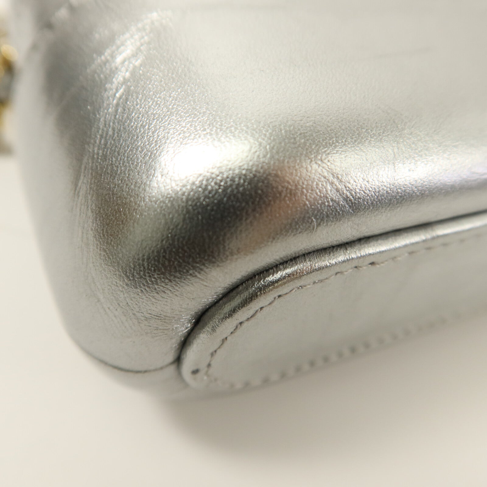 CHANEL 牛皮皮革Gabrielle Wallet On Chain鏈帶肩背袋