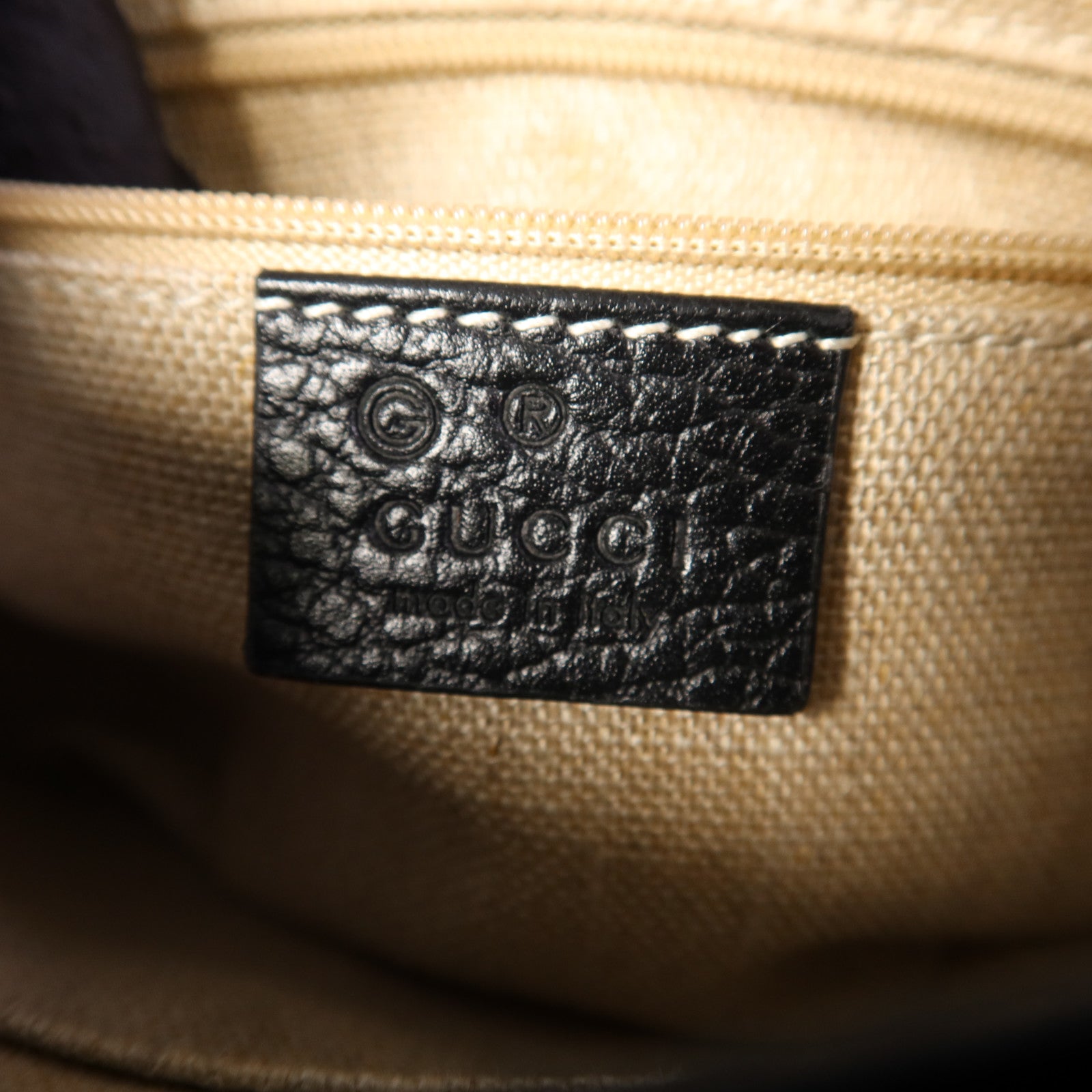 GUCCI 牛皮皮革Chain Shoulder金扣鏈帶肩背袋