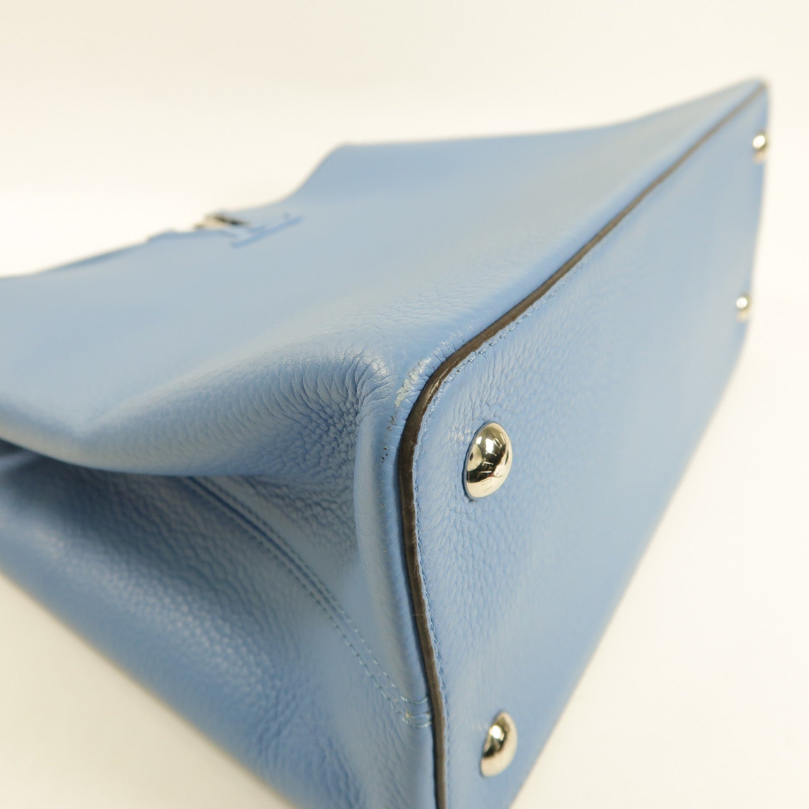 LOUIS VUITTON 【激減優惠】牛皮皮革Capucines MM銀扣手挽袋藍色