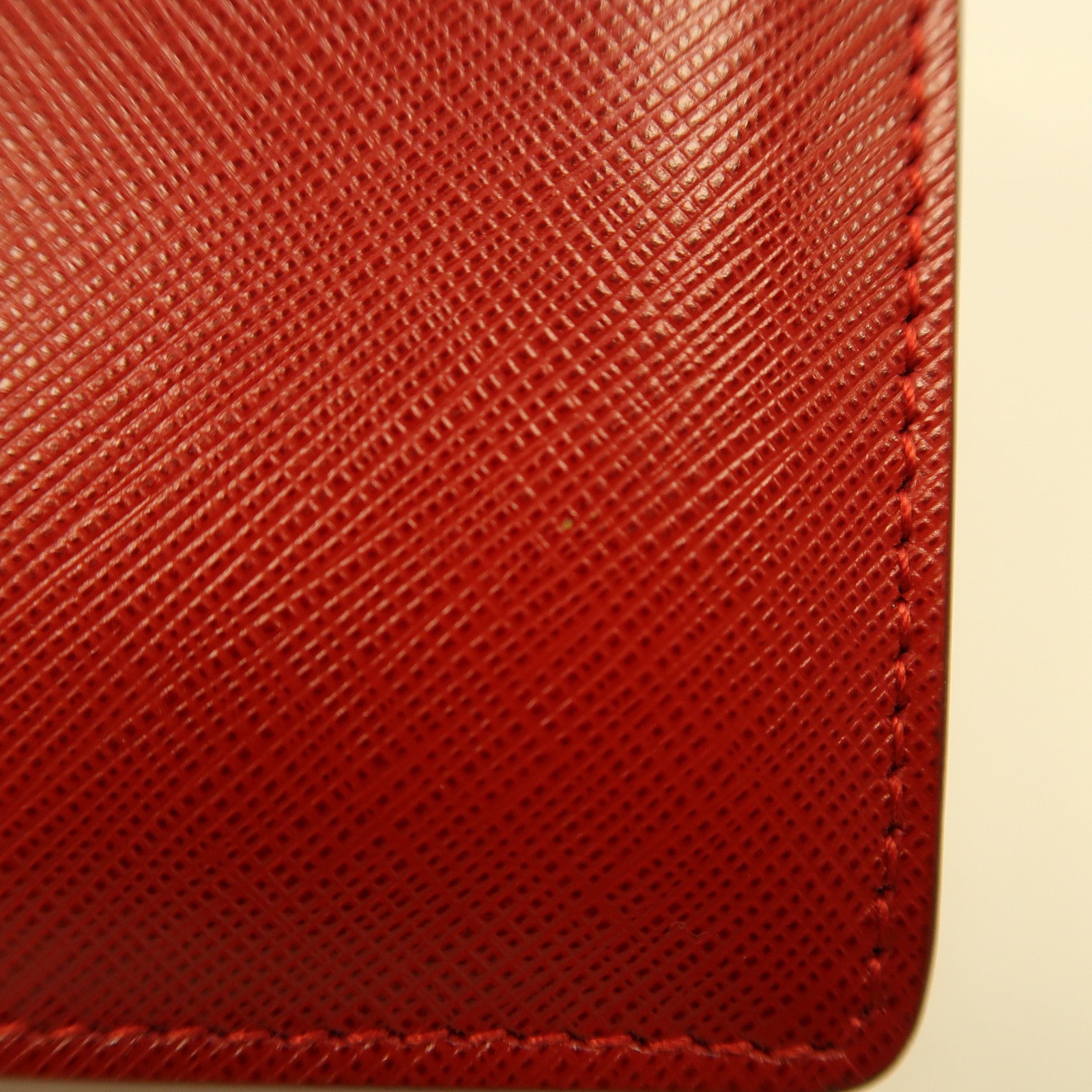 Salvatore Ferragamo 牛皮皮革Chain Shoulder金扣鏈帶肩背袋紅色