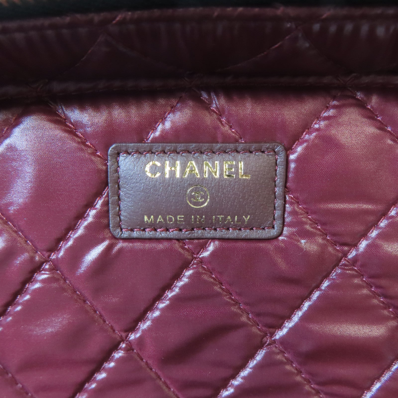 CHANEL 菱格羊皮皮革Cosmetic Bag金扣手挽袋黑色