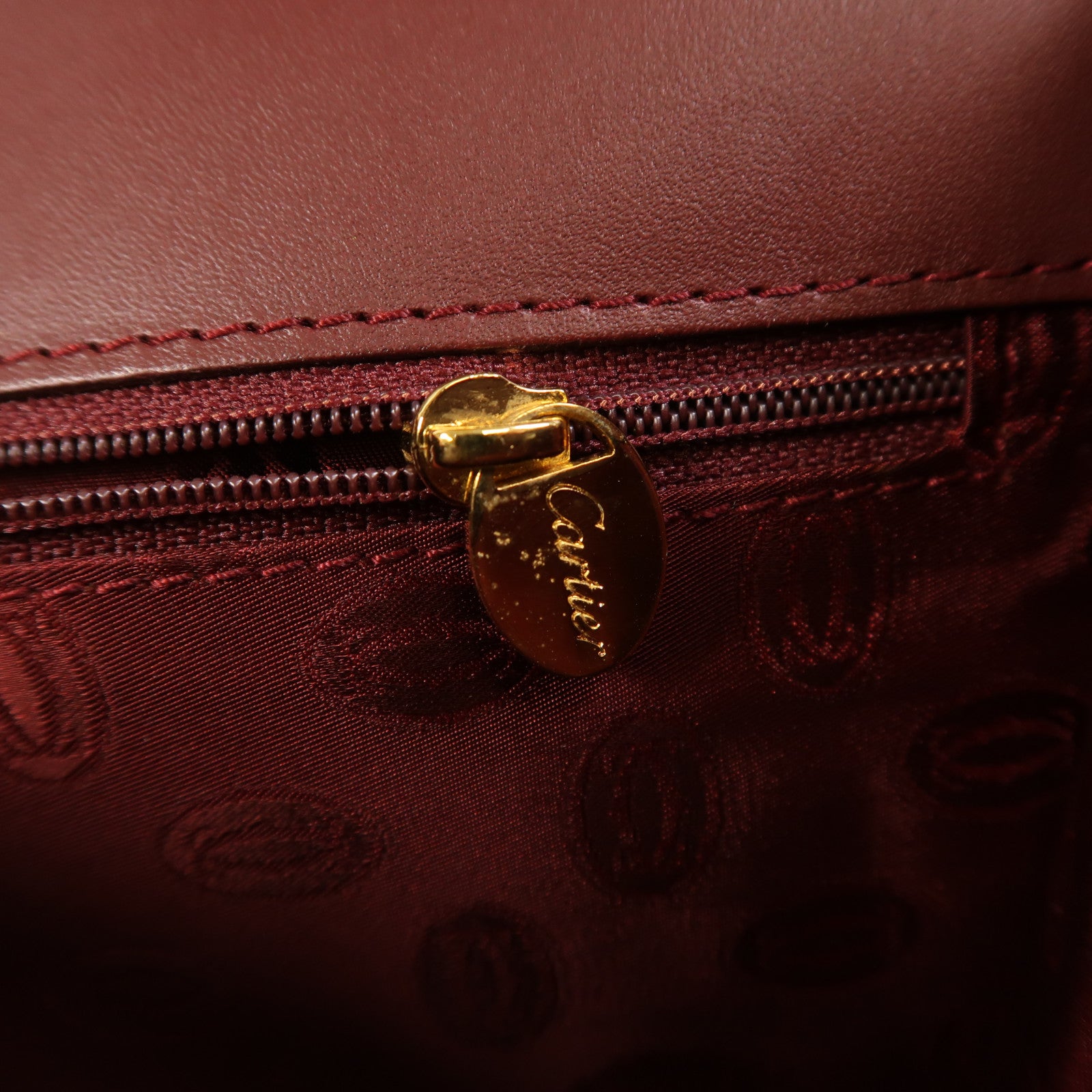 CARTIER 牛皮皮革Shoulder Bag金扣肩背袋