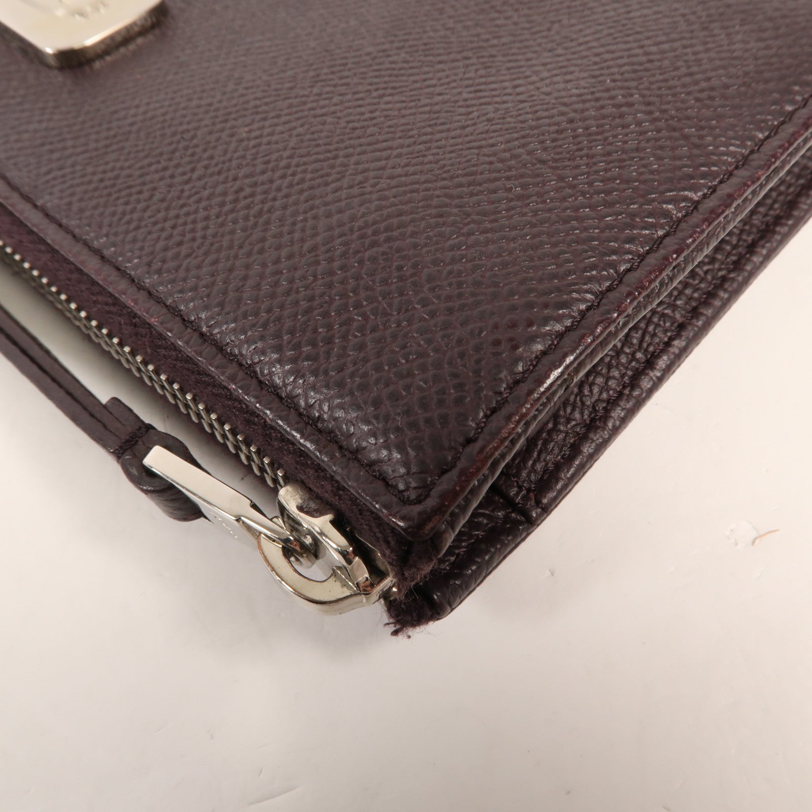 TOD'S 牛皮皮革Long Wallet銀扣長錢包