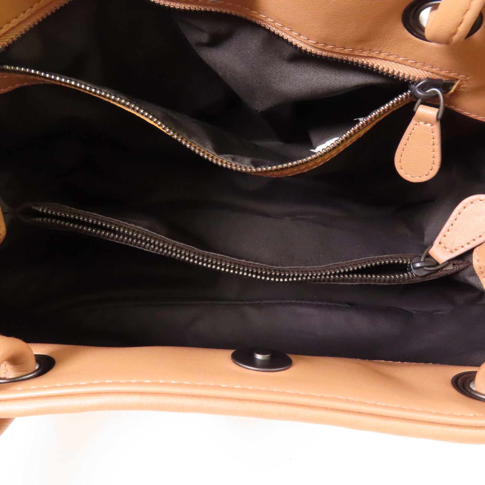BOTTEGA VENETA 牛皮皮革Hand Bag手挽袋
