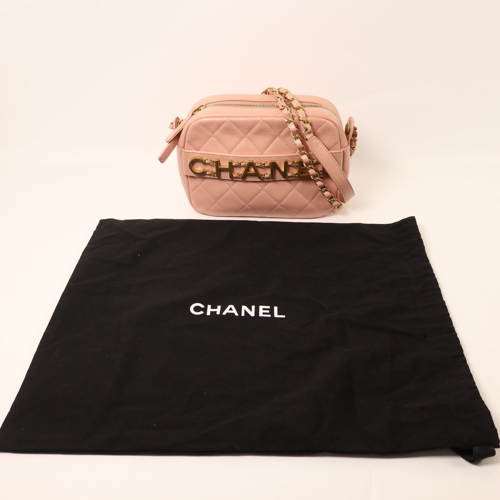 CHANEL 牛皮皮革Camera Shoulder Bag金扣鏈帶肩背袋