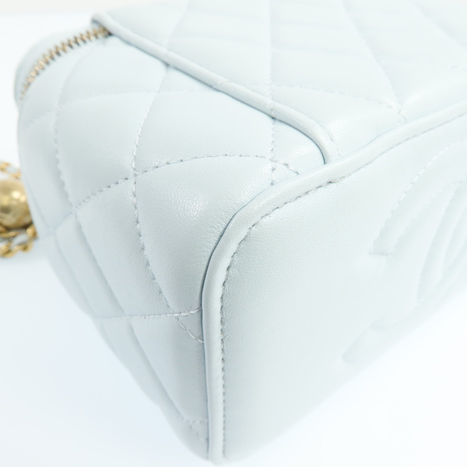 CHANEL 羊皮皮革Vanity Case金扣鏈帶肩背袋